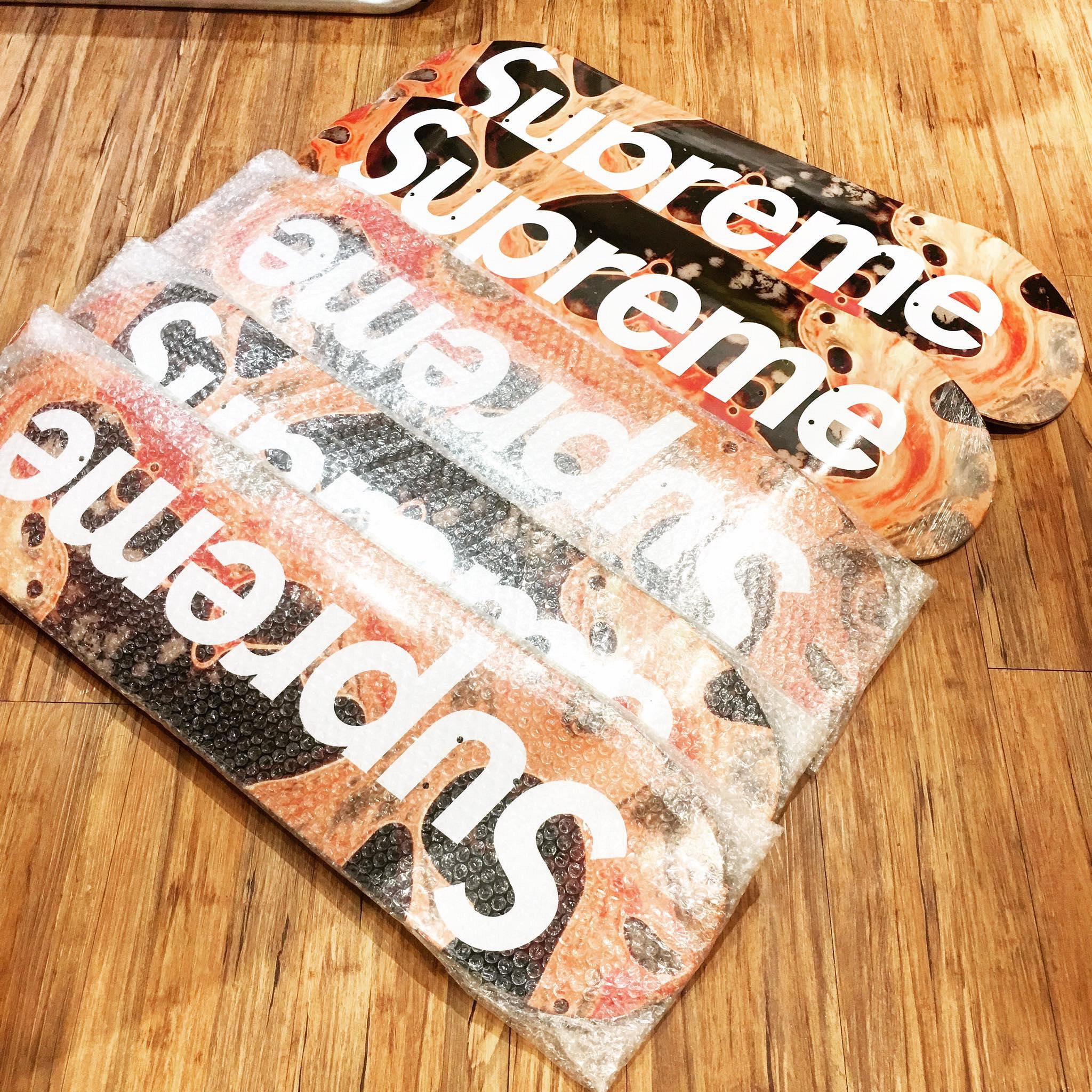 Supreme - Supreme blood and semen skateboard 新品未使用 Supreme Blood & Semen Skateboard Deck Multi - FW17 - US
