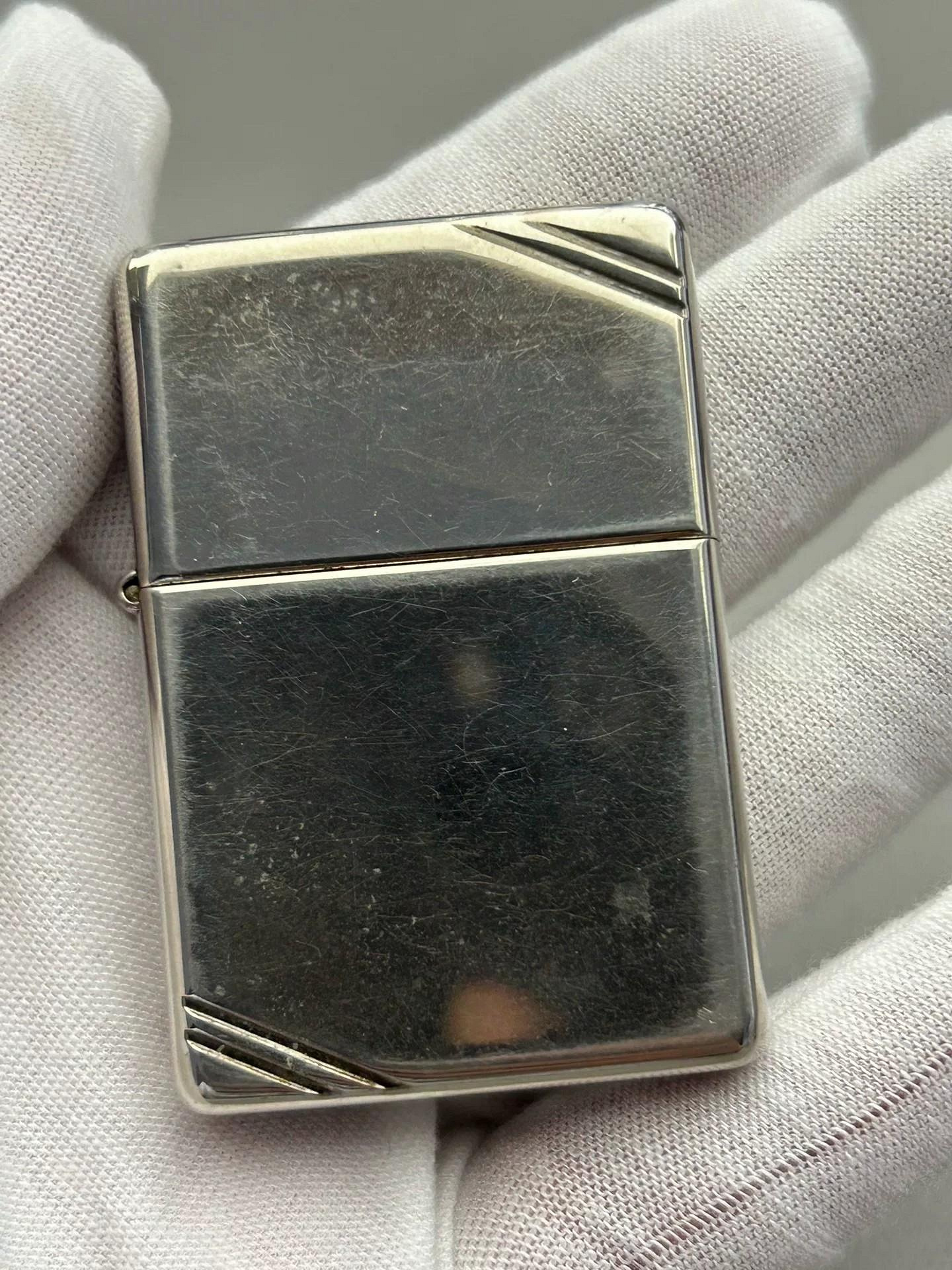 嚴選Zippo二手1998年37切角包銀底光板打火機 品相優良隨圖可查  1998 Zippo 打火機 火機