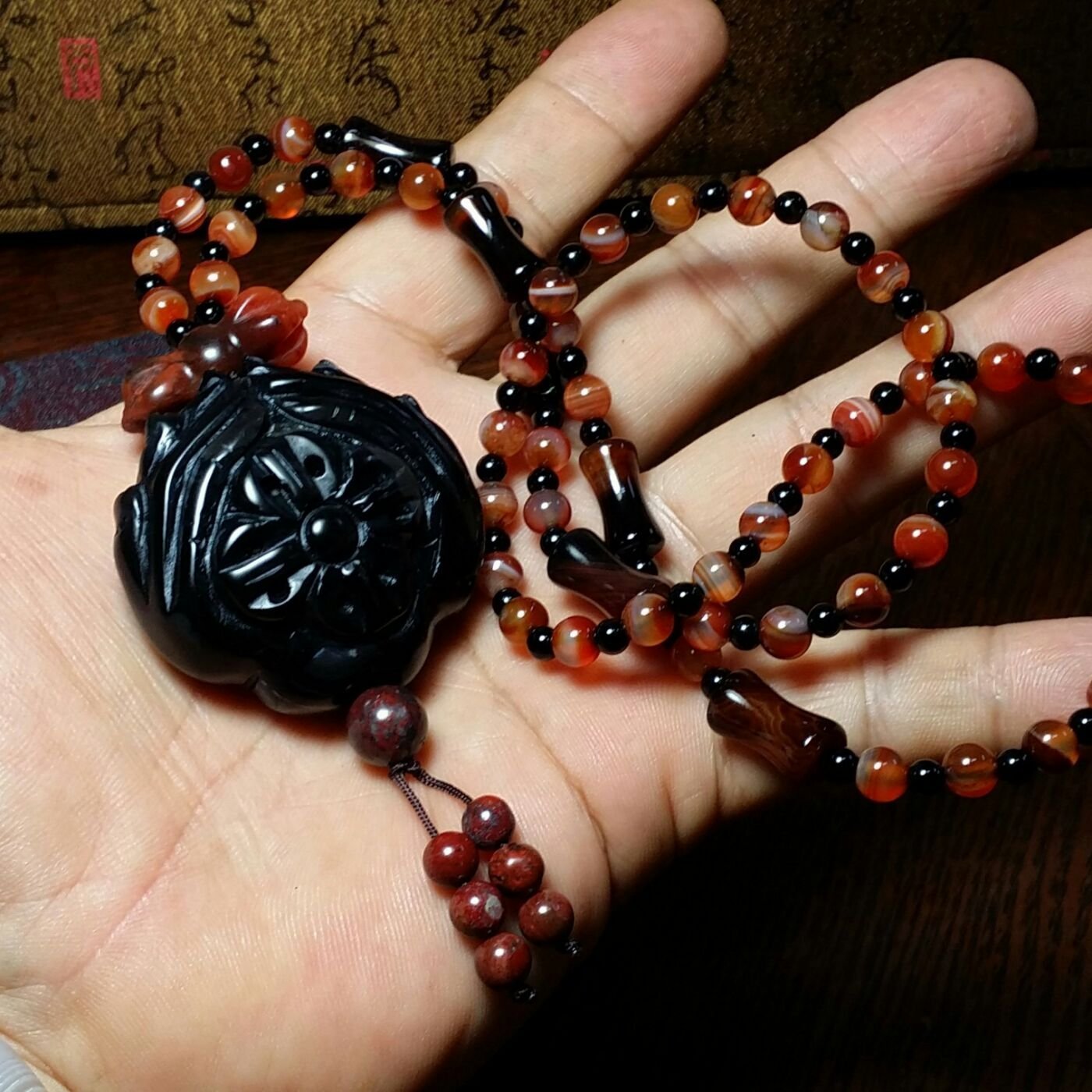 ③チベット 西藏 二眼普賢菩薩天珠 無数の馬蹄痕 龍鱗 種子字 高級天珠 老瑪瑙 ③チベット 西藏 二眼普賢菩薩天珠 無数の馬蹄痕 龍鱗