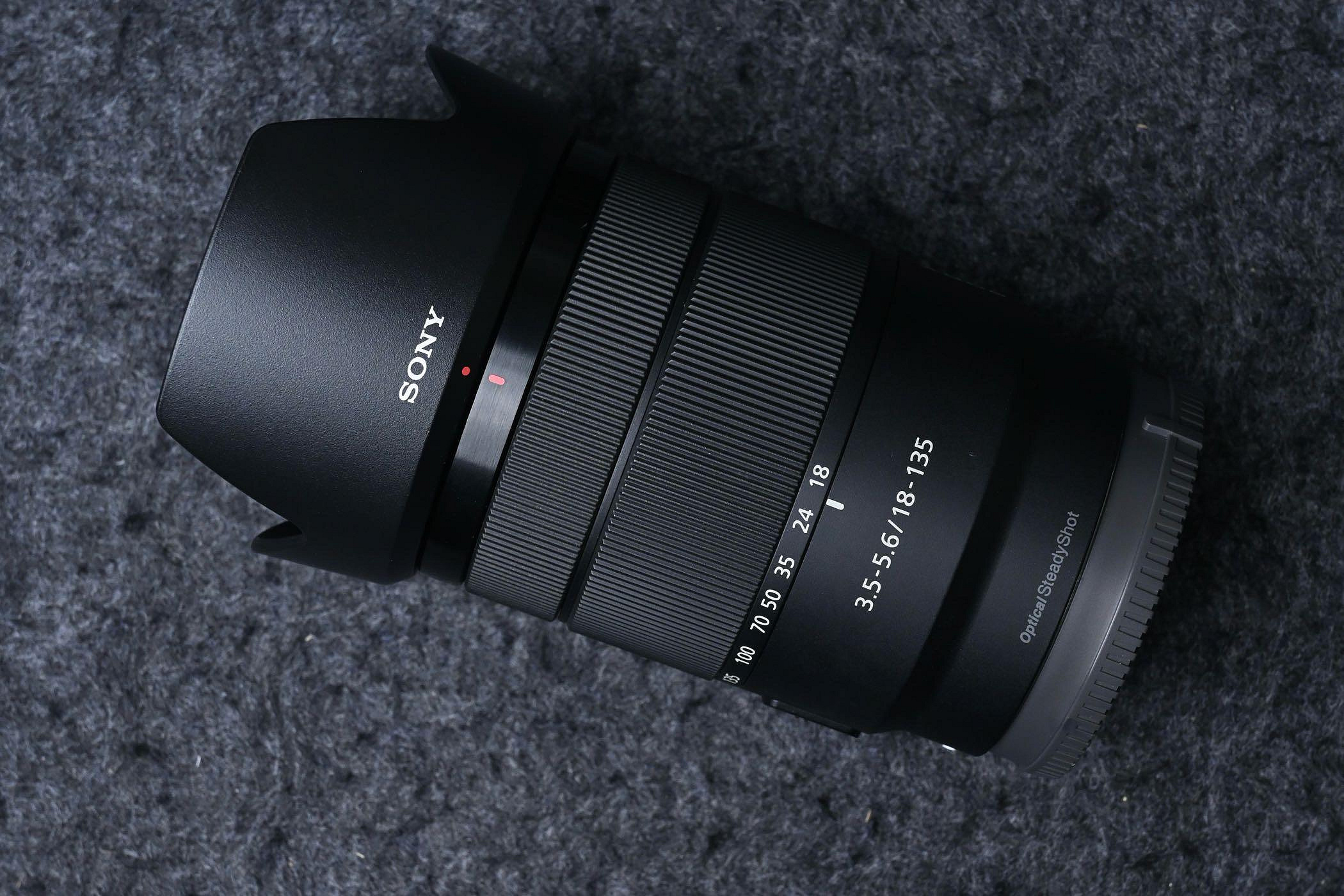 超美品 SONY E18-135mm f3-5-5.6 OSS α6700レンズキット付属品 超美品 SONY E18-135mm f3-5-5.6 OSS α6700レンズキット付属品
