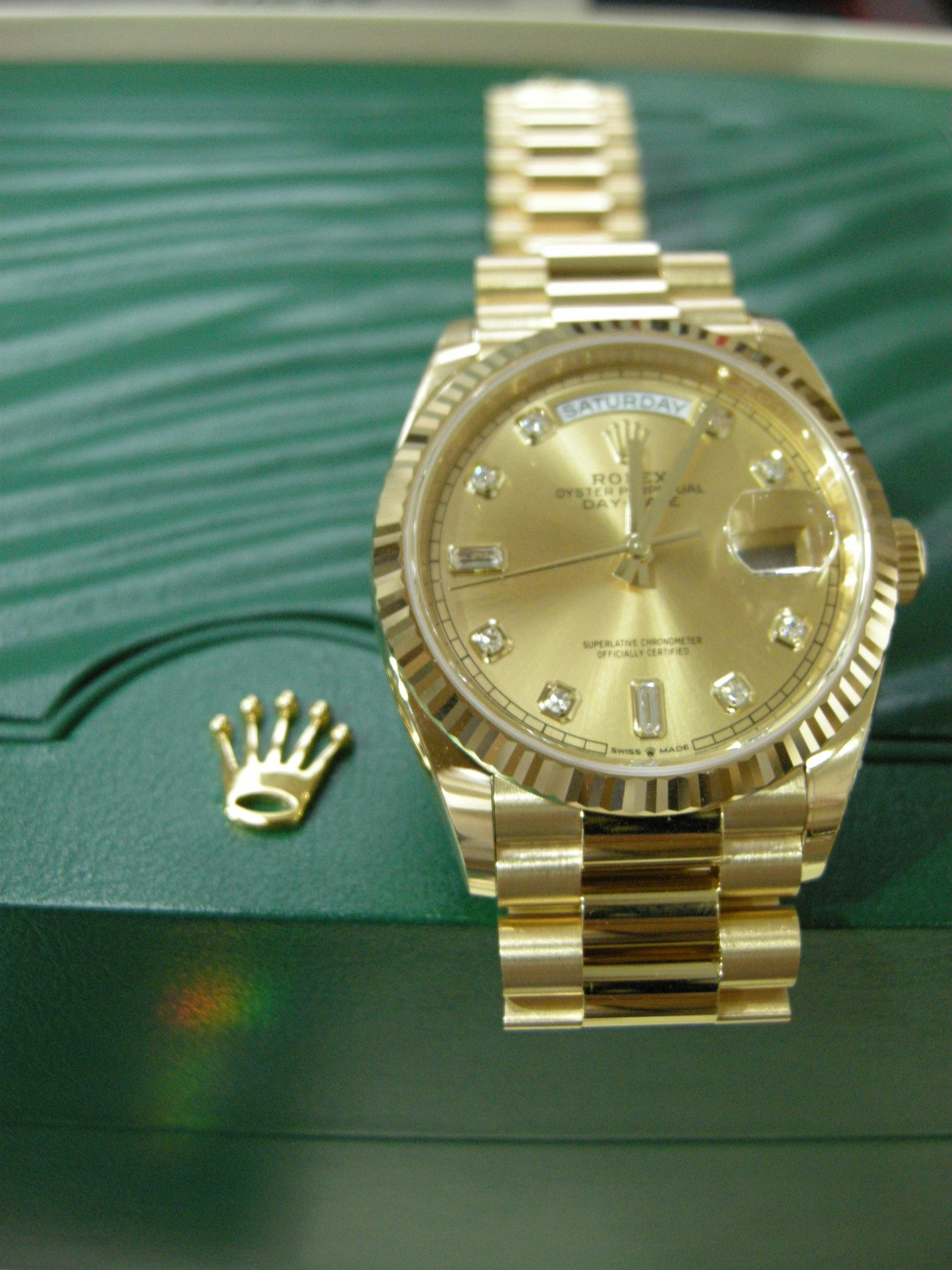 ROLEX 勞力士128238/ 18K.  蠔式精典款2024/06全新收藏 未使用全新品 *