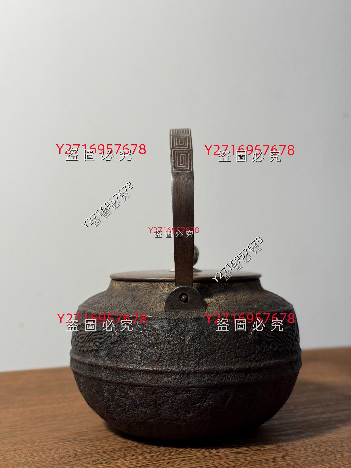 日本京都老鐵壺，明治時期，松榮堂造斑紫銅蓋，純銀摘（座），刻印