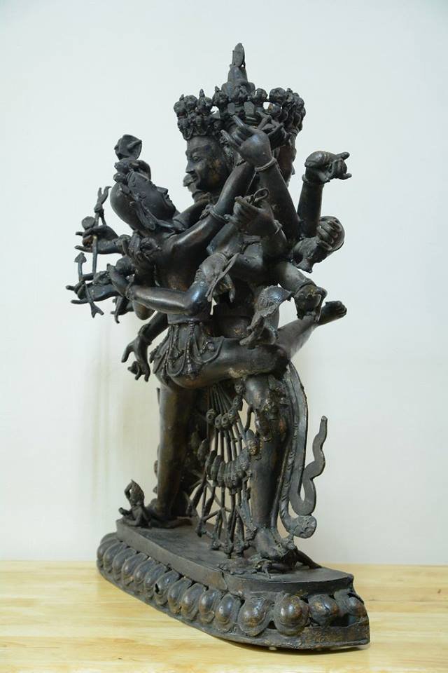 大自然之坊@ 古美術@ 西藏十九世紀@藏傳密教@四面十六臂@ 古銅泥金勝樂