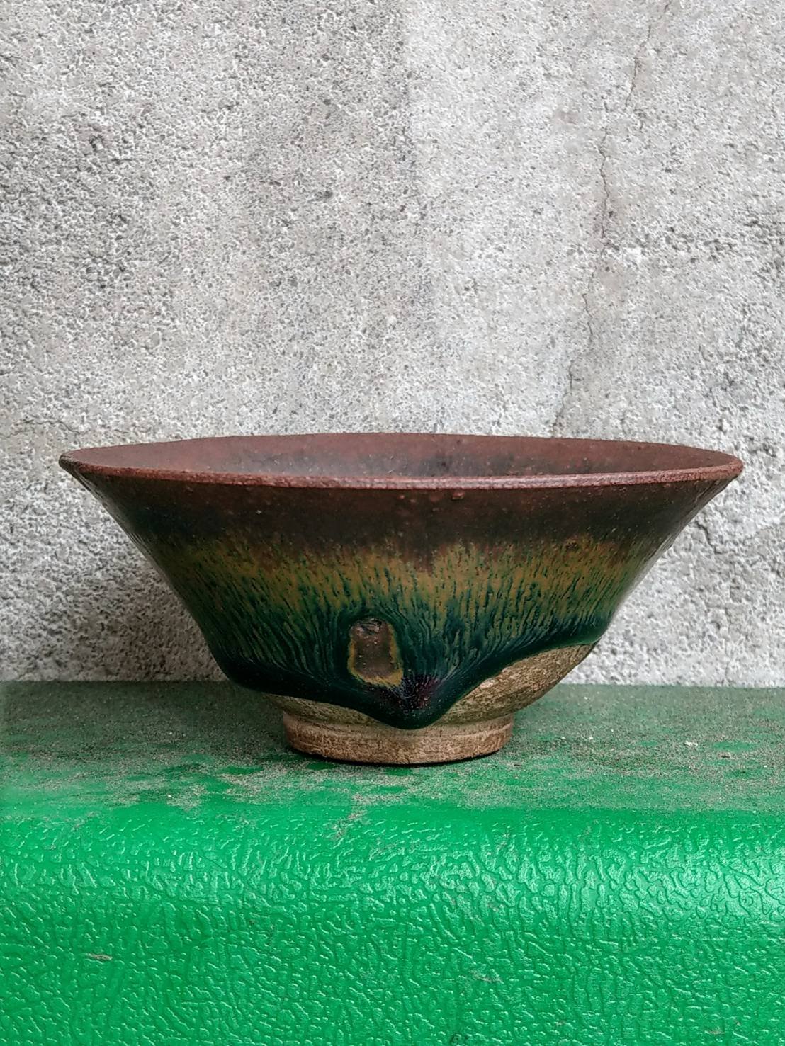 多寶屋】□宋時代 建窯 窯変 黒黄釉兔毫大斗笠茶碗□