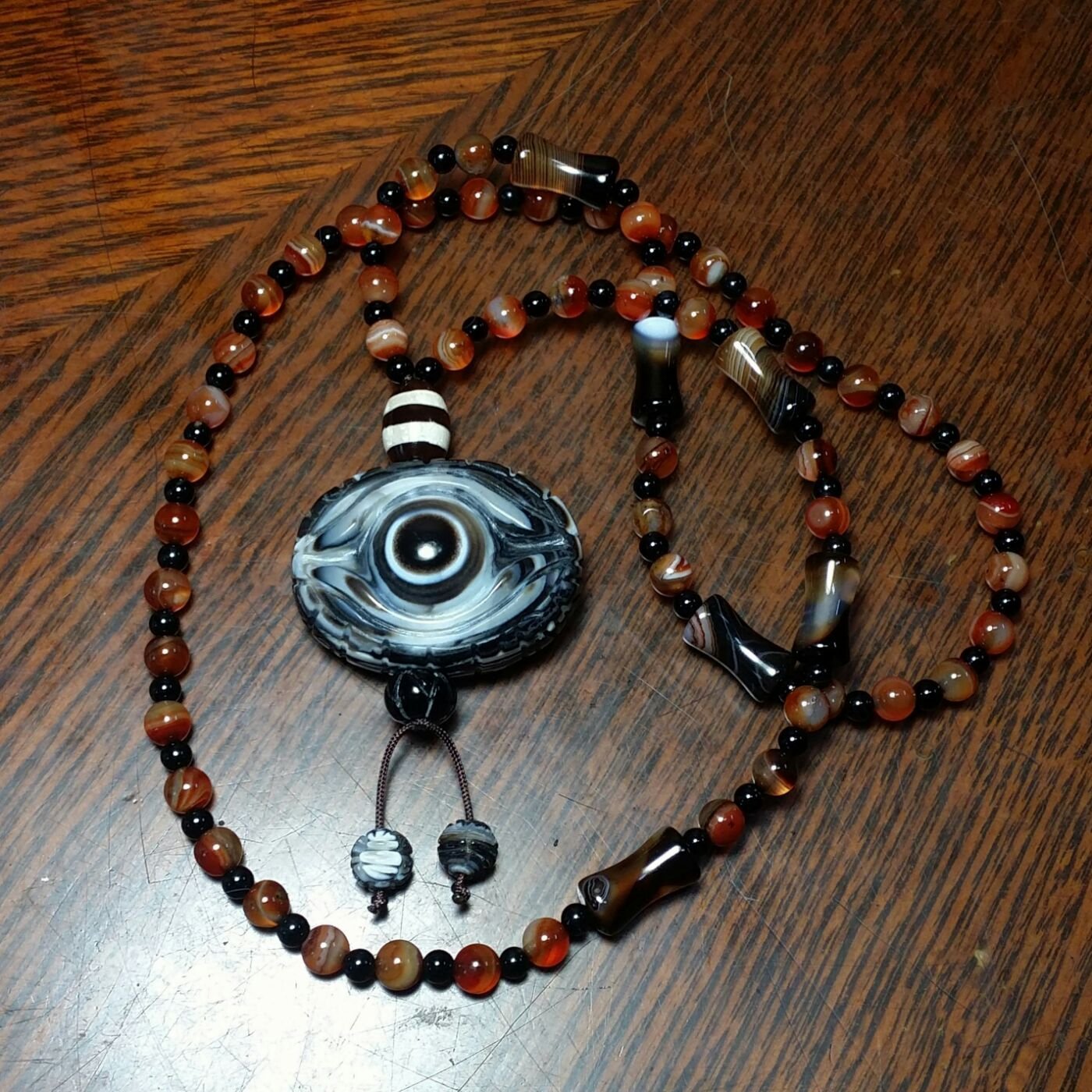 特級正品促銷《早期巧雕絕版收藏精品XO-208》天然西藏天珠礦九眼頁岩