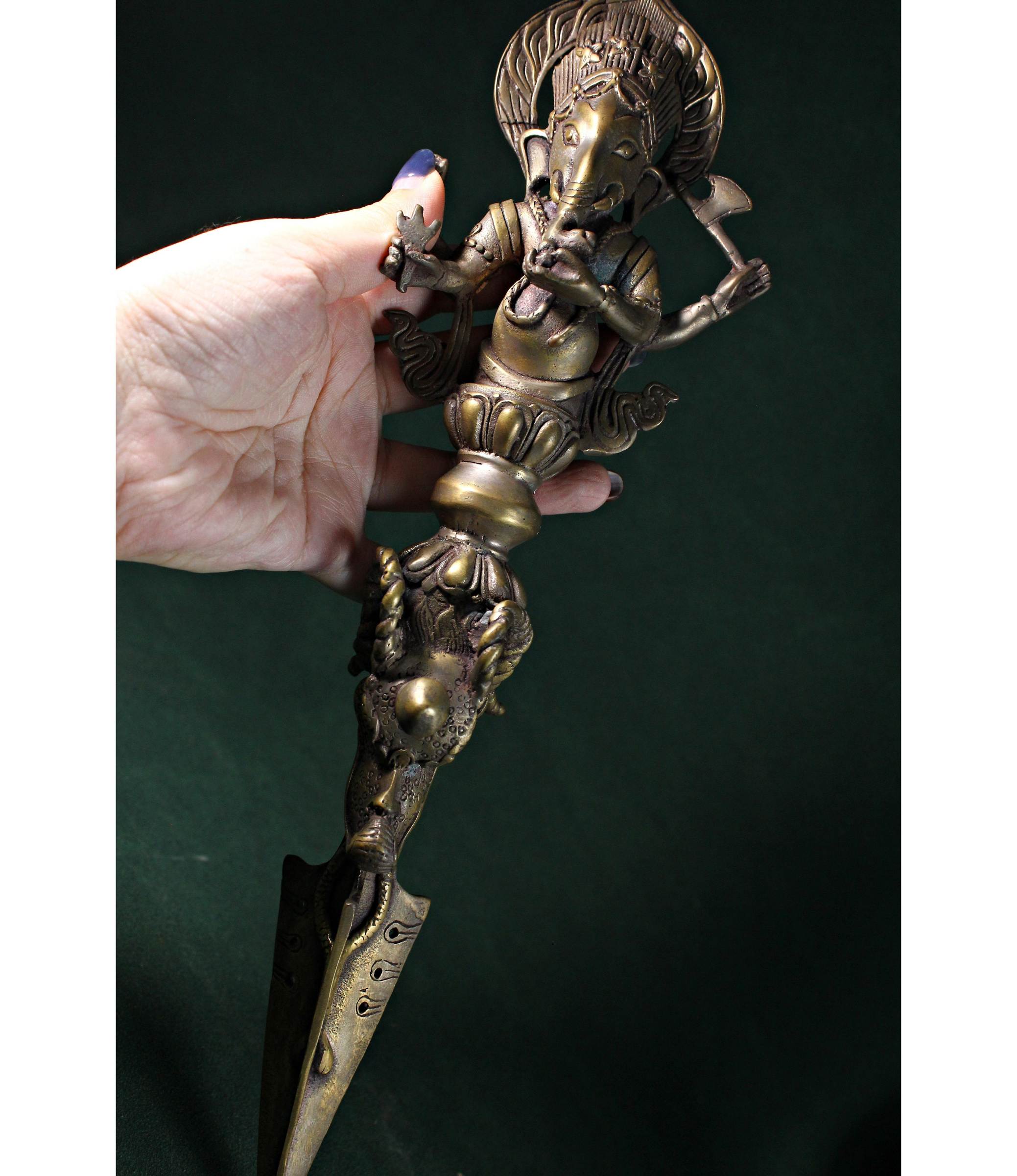 銅製 法器 象鼻金剛降魔杵 招財 辟邪 開運 装飾品 工芸品 置物 桑園の】藏傳法器大型33cm 象鼻財神手工雕金剛杵銅器銅雕把件收藏T