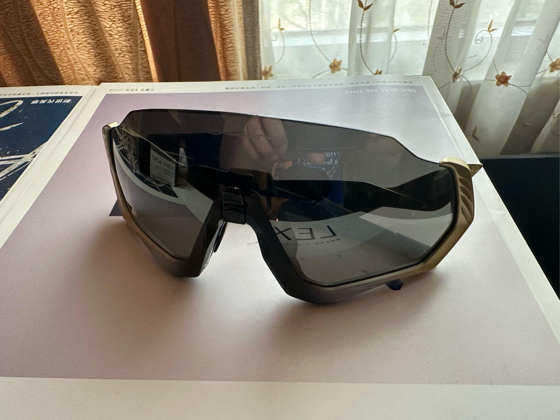 Oakley Flight Jacket 環法紀念版 少用如新 非 collage pinarello giant BH cervelo