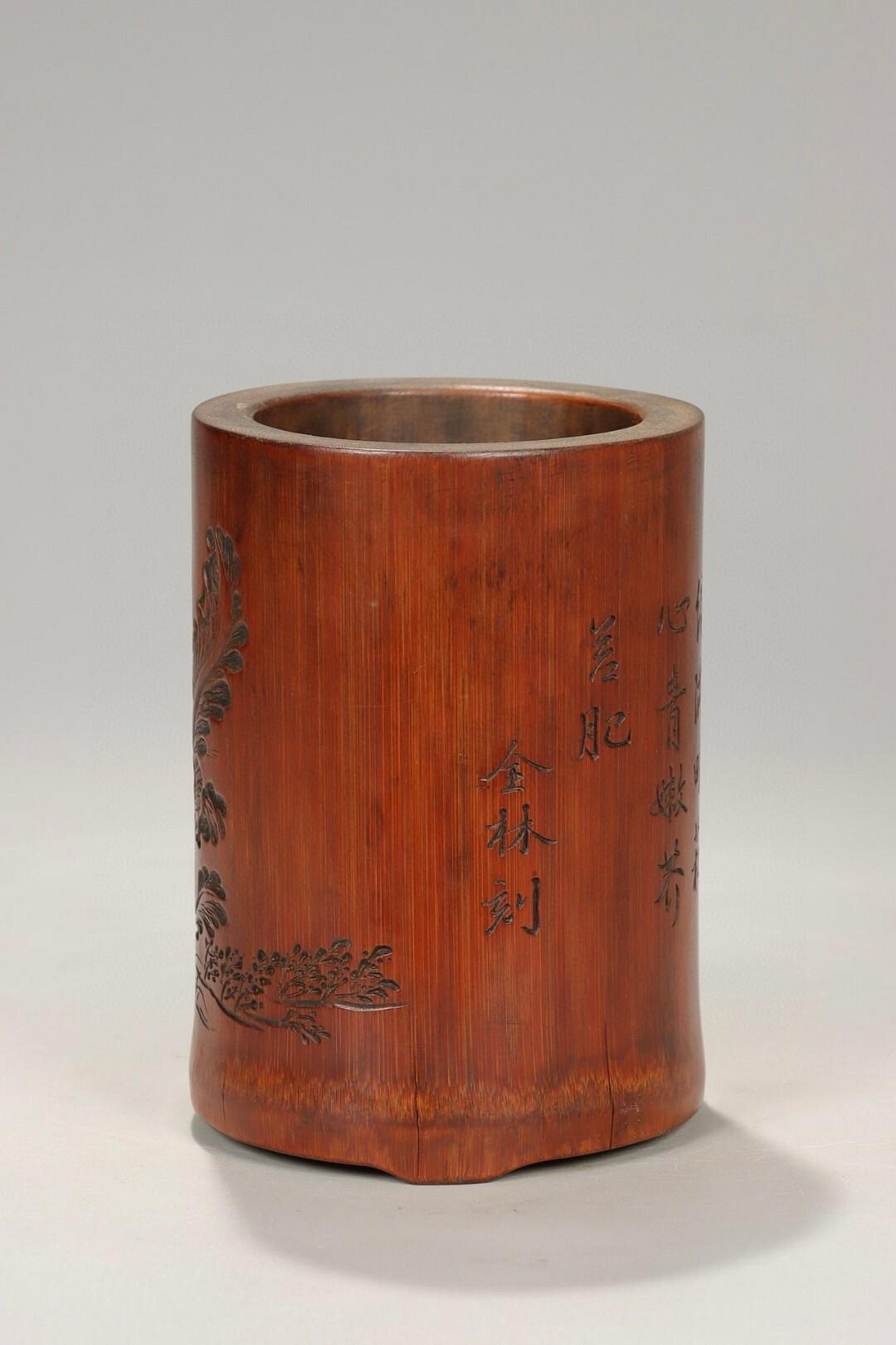 清竹雕沈全林款詩文白菜文房筆筒尺寸：高12.5cm口徑9.5cm重256克簡介