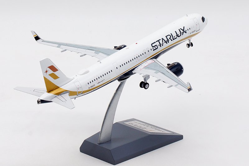スターラックス航空 STARLUX-A321neo 1:200 模型 スターラックス航空 STARLUX-A321neo 1:200 模型 - メルカリ