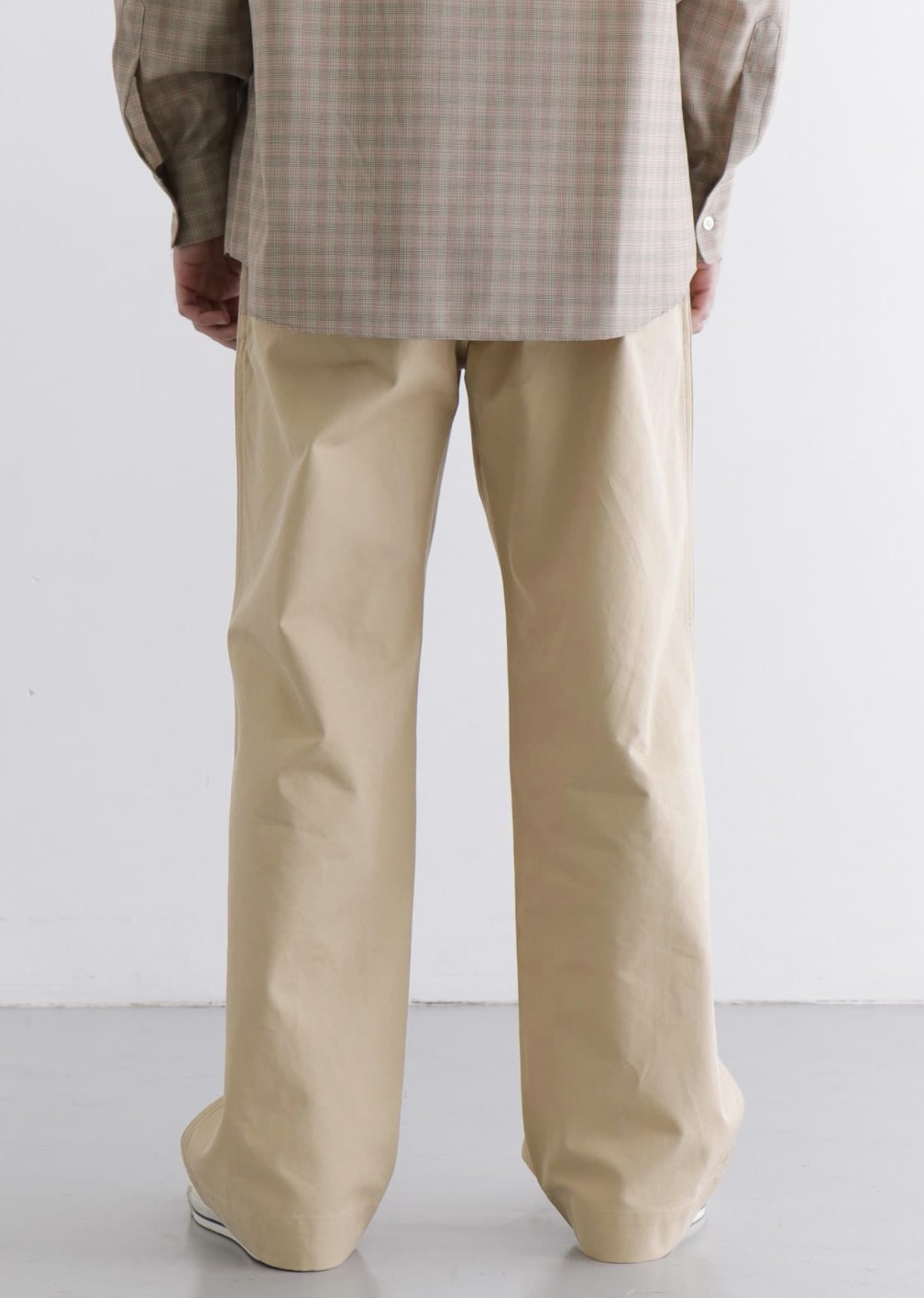 少穿，近全新20SS AURALEE WASHED FINX LIGHT CHINO PANTS 4號| Yahoo拍賣