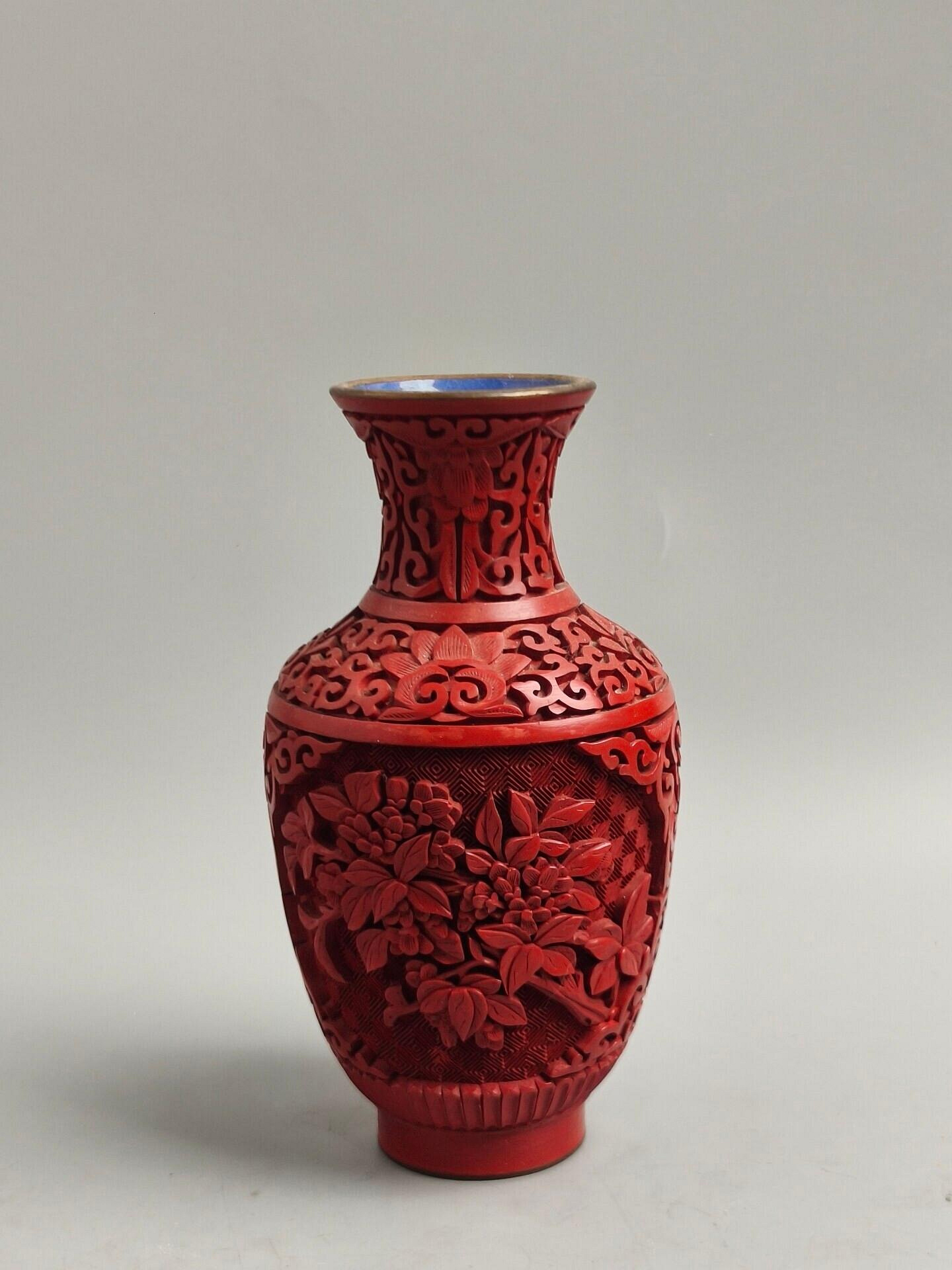 嚴選口創匯時期中古剔紅花瓶，百年非遺銅胎雕漆工藝，四季花卉紋詳臻