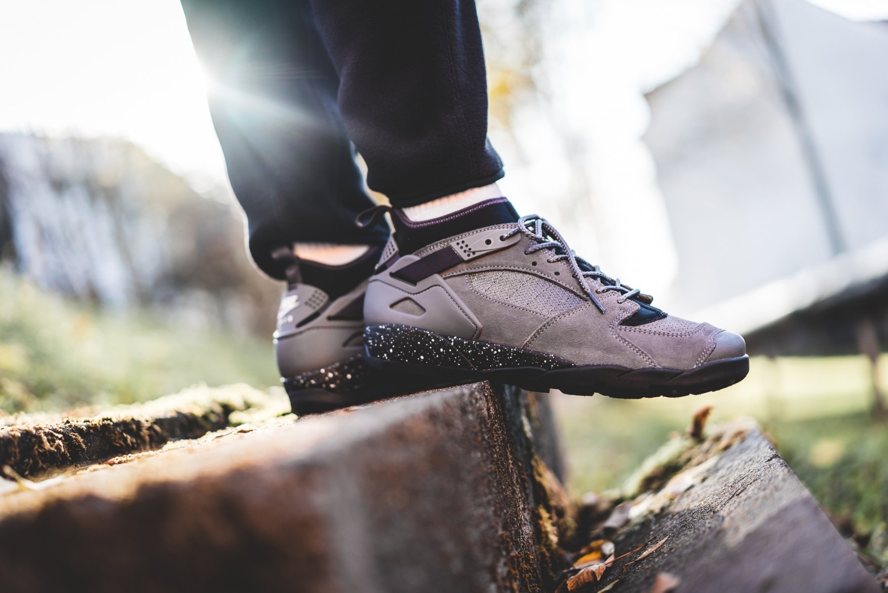 nike acg air revaderchi flint grey