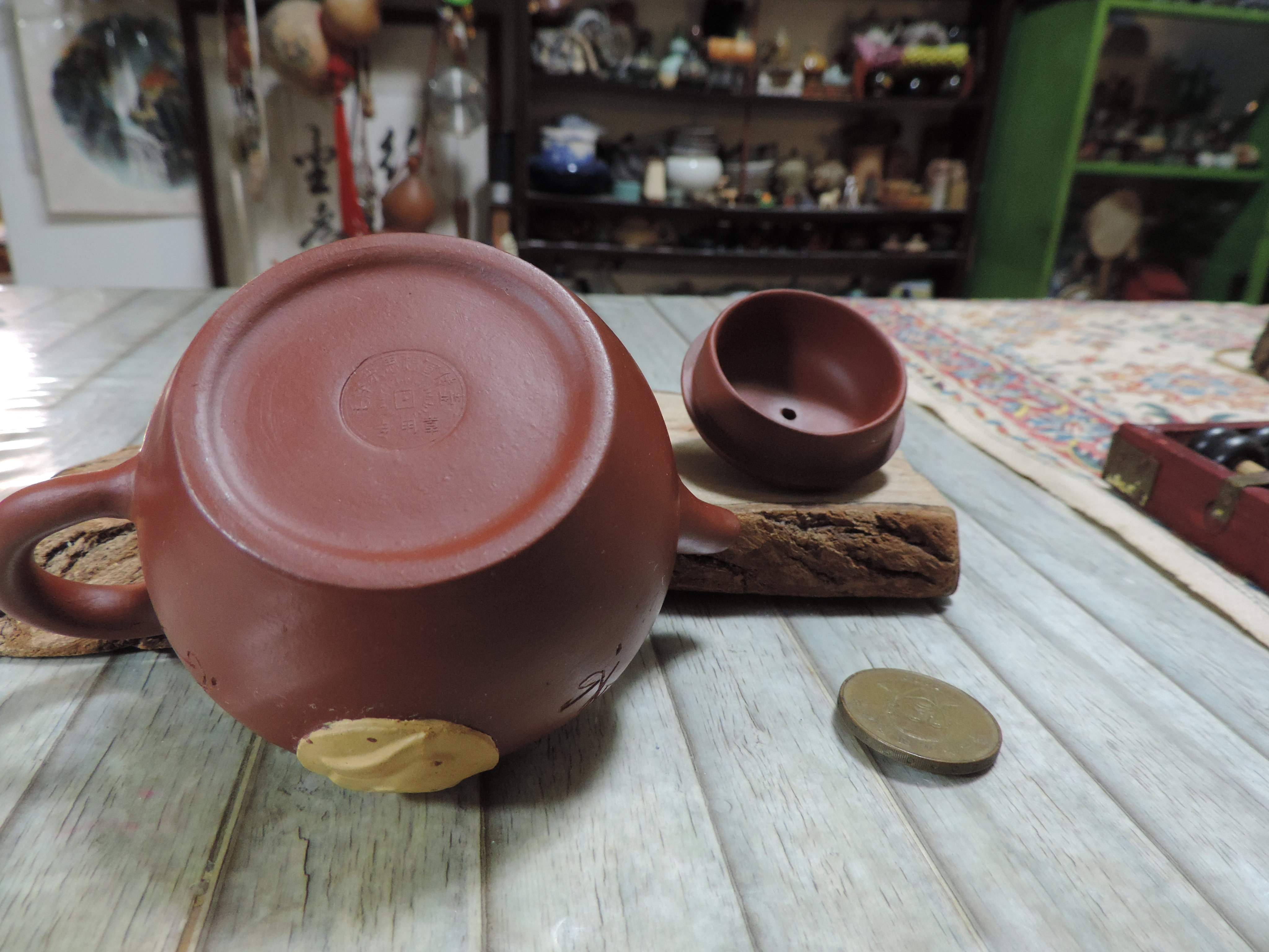 中国宜興紫砂壷 全手工老壼 普品文革早期50年代 本物保証 中国宜興紫砂壷 全手工老壼 普品文革早期50年代 本物保証