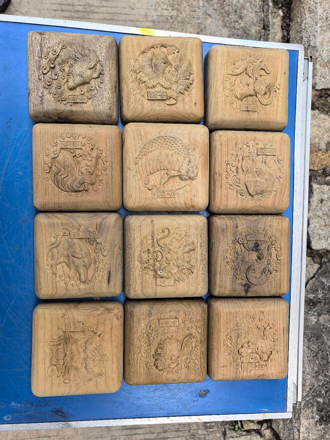 生肖擺飾 楠木木雕十二生肖 12x12cm厚4cm