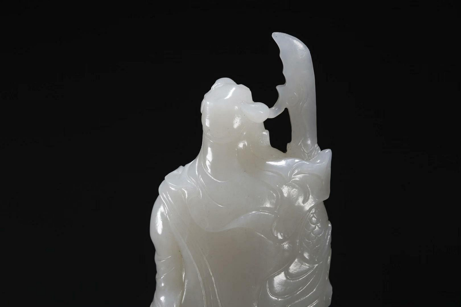 嚴選和田白玉關公雕像，細膩工藝長4.5cm，高11.5cm，重189g，適合收藏