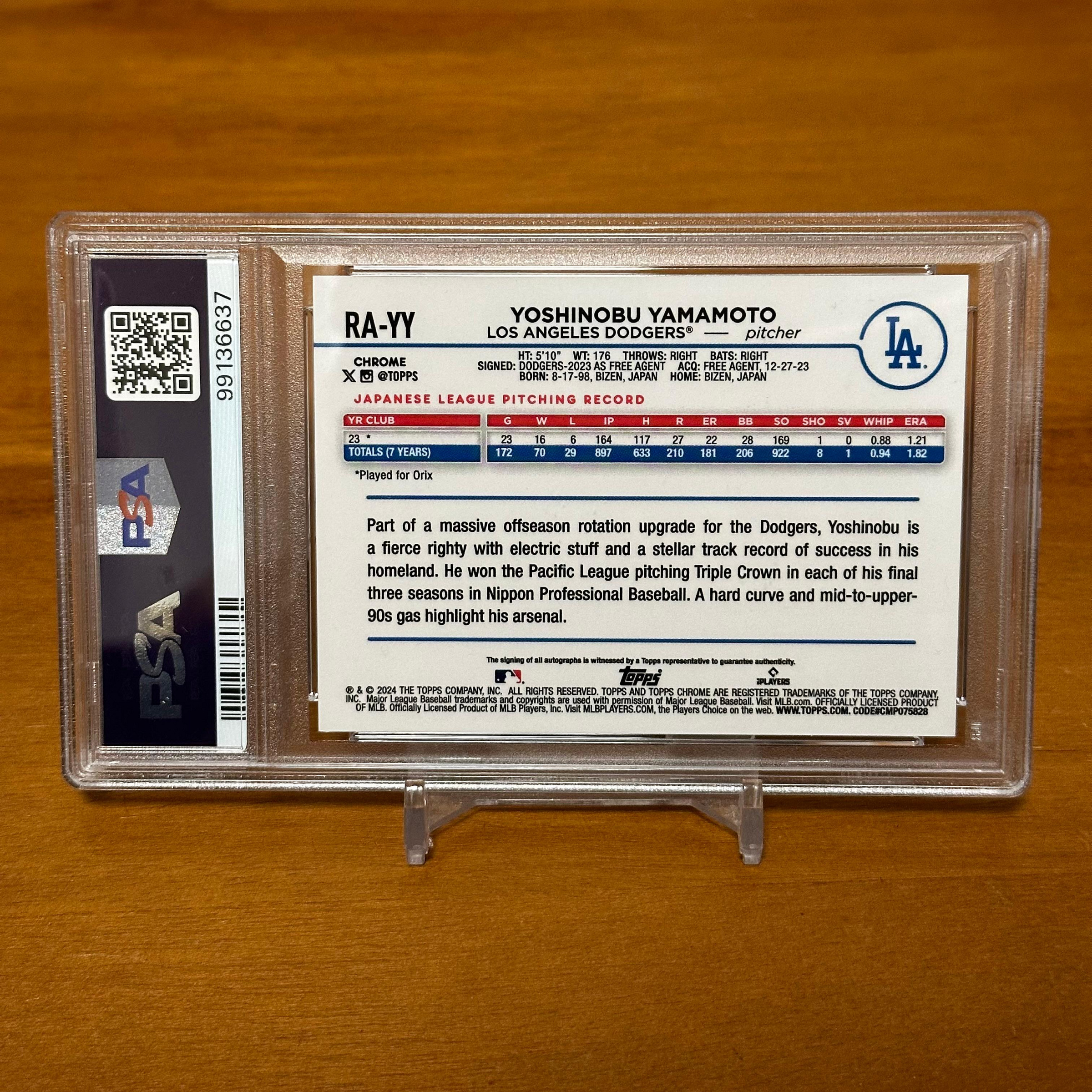 山本由伸　PSA10 美品　TOPPS CHROME 2021 初年度 山本由伸 プリズムリフ加工 Topps Chrome 2025 - メルカリ