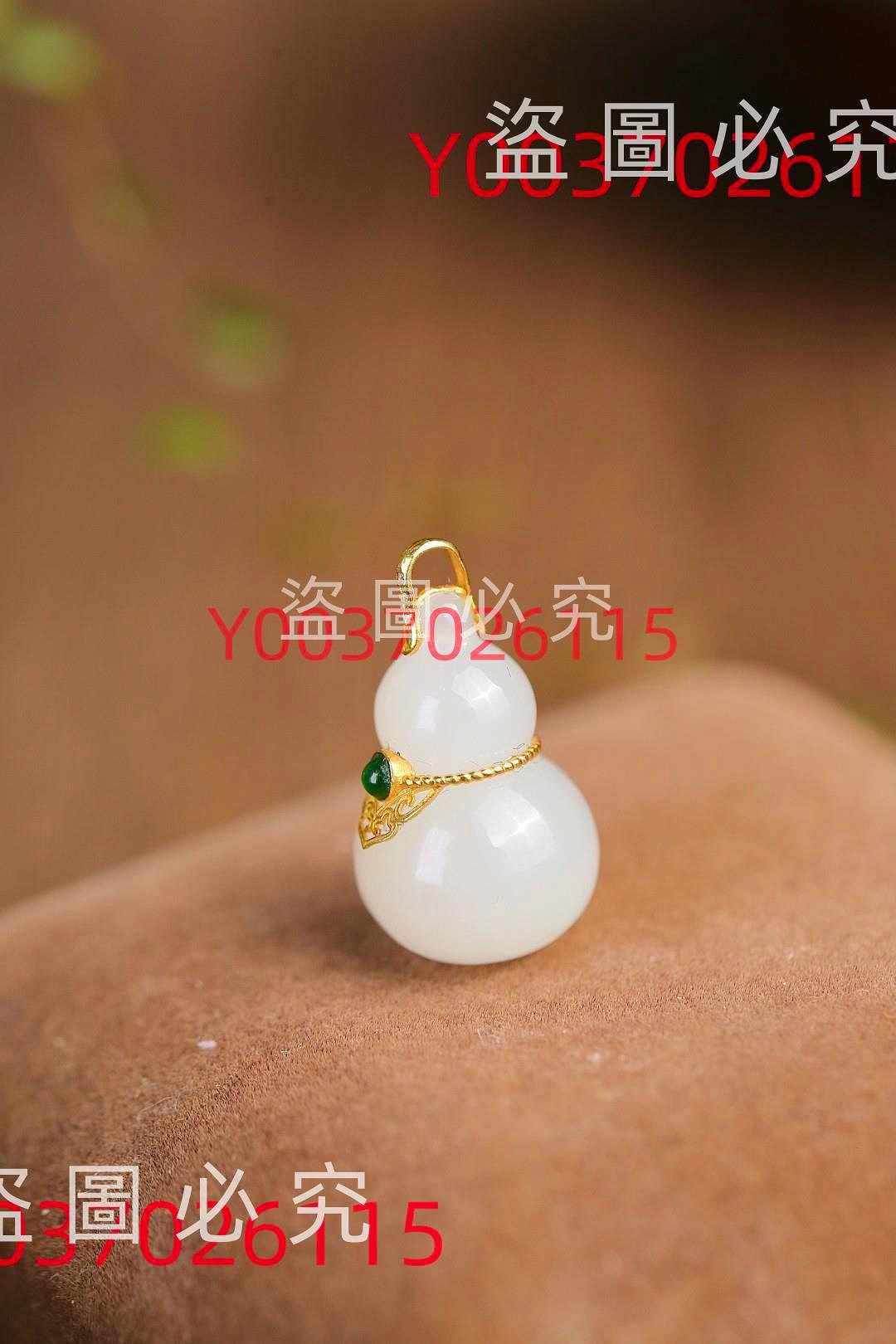1710??《18k金鑲玉·福祿·吊墜》和田玉裸石規格：20.13 古玩收藏老物件