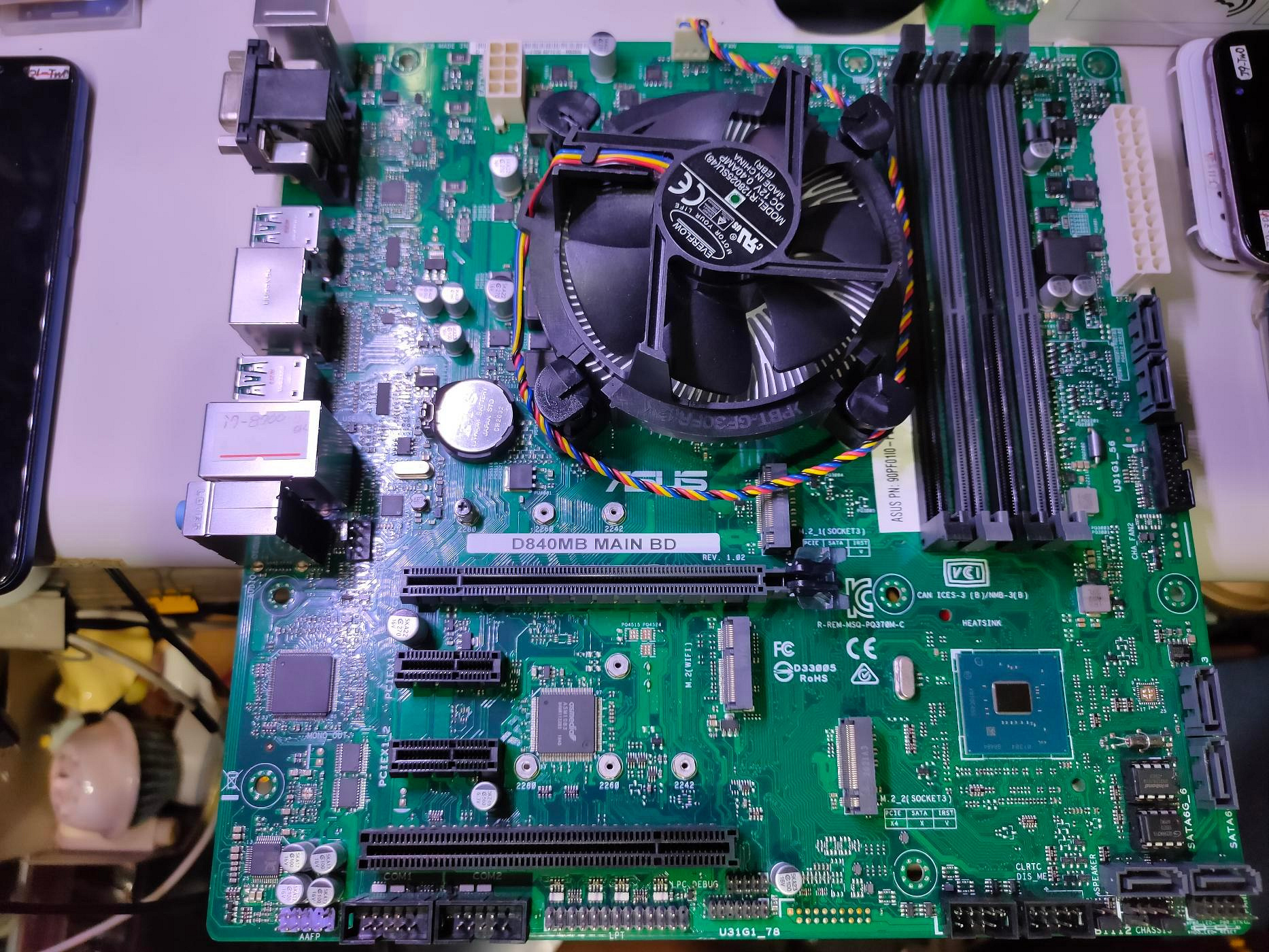 拾荒者 i7-8700 ASUS D840MB MAIN BD 風扇