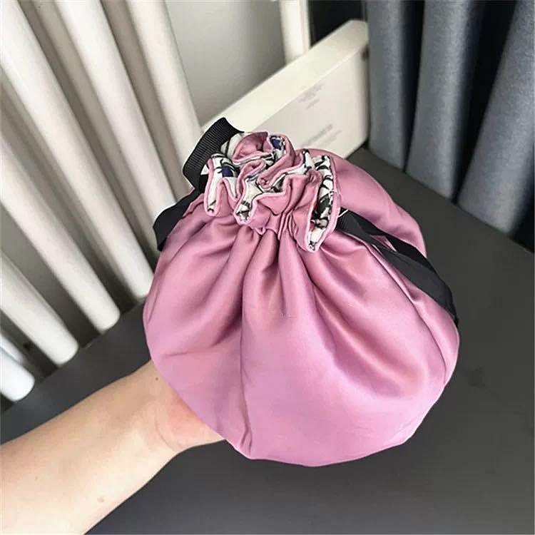 GUCCI古馳 專櫃贈品 紫色仿真絲 抽繩口紅包 化妝包 零錢包 收納包