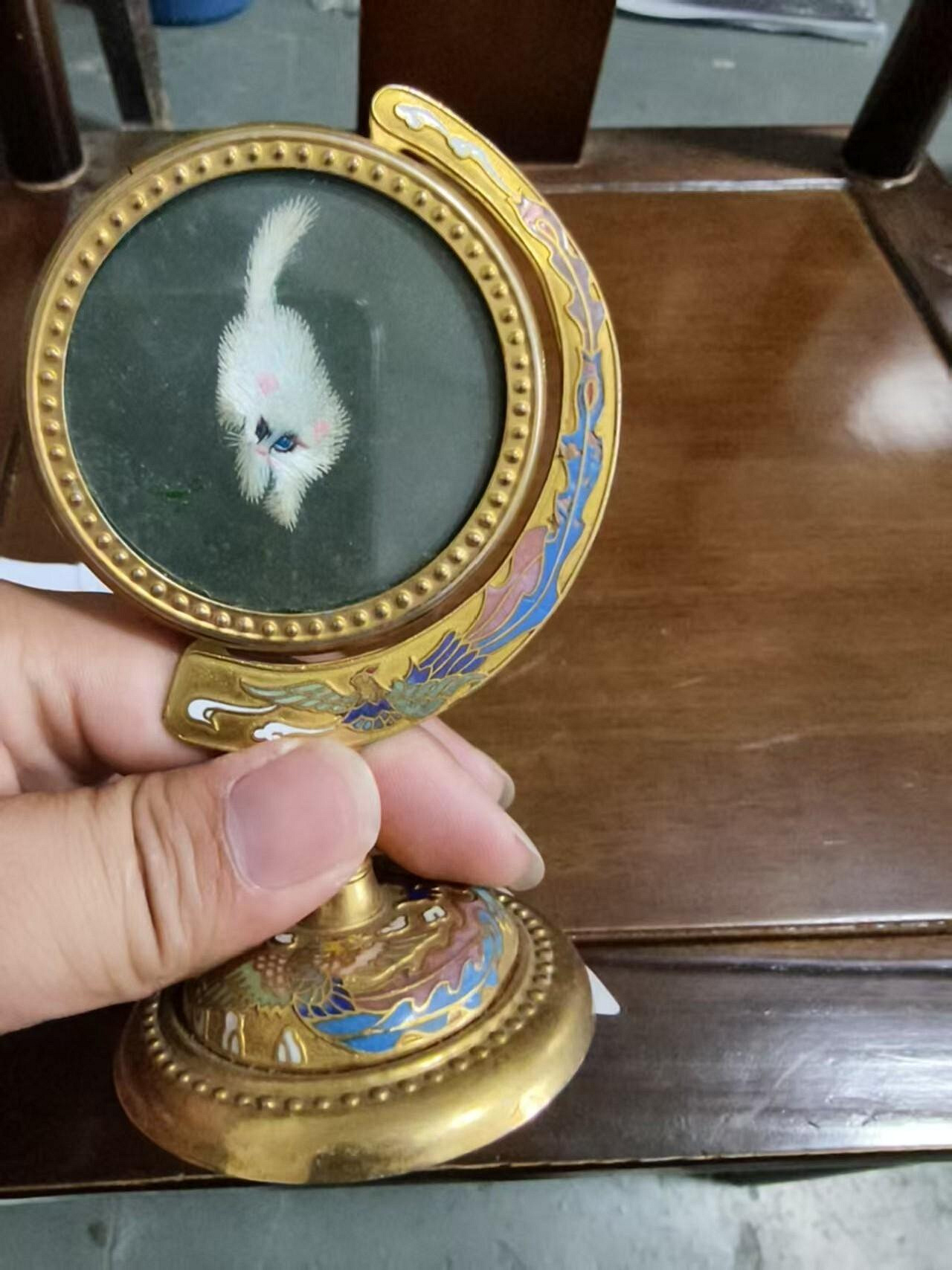 中國美術 七宝焼 景泰蓝 猫 蝶々 蘇繡 雙面繡 七宝焼き（中国の特別な金属工芸品カテゴリーの一つ、国家級無形文化 工芸品