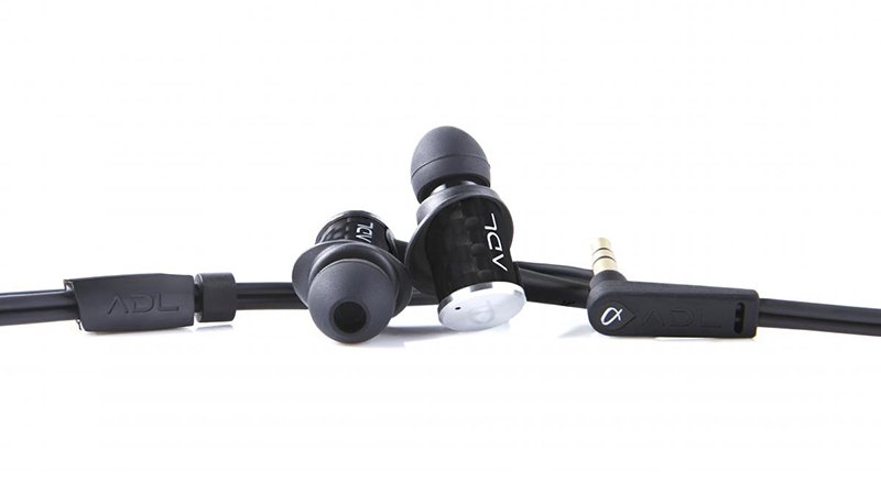 FURUTECH ADL EH008 デュアルダイナミックイヤホン/ブラック H118 d2ldlup Amazon.co.jp: 【国内正規品】FURUTECH ADL EH008 デュアル