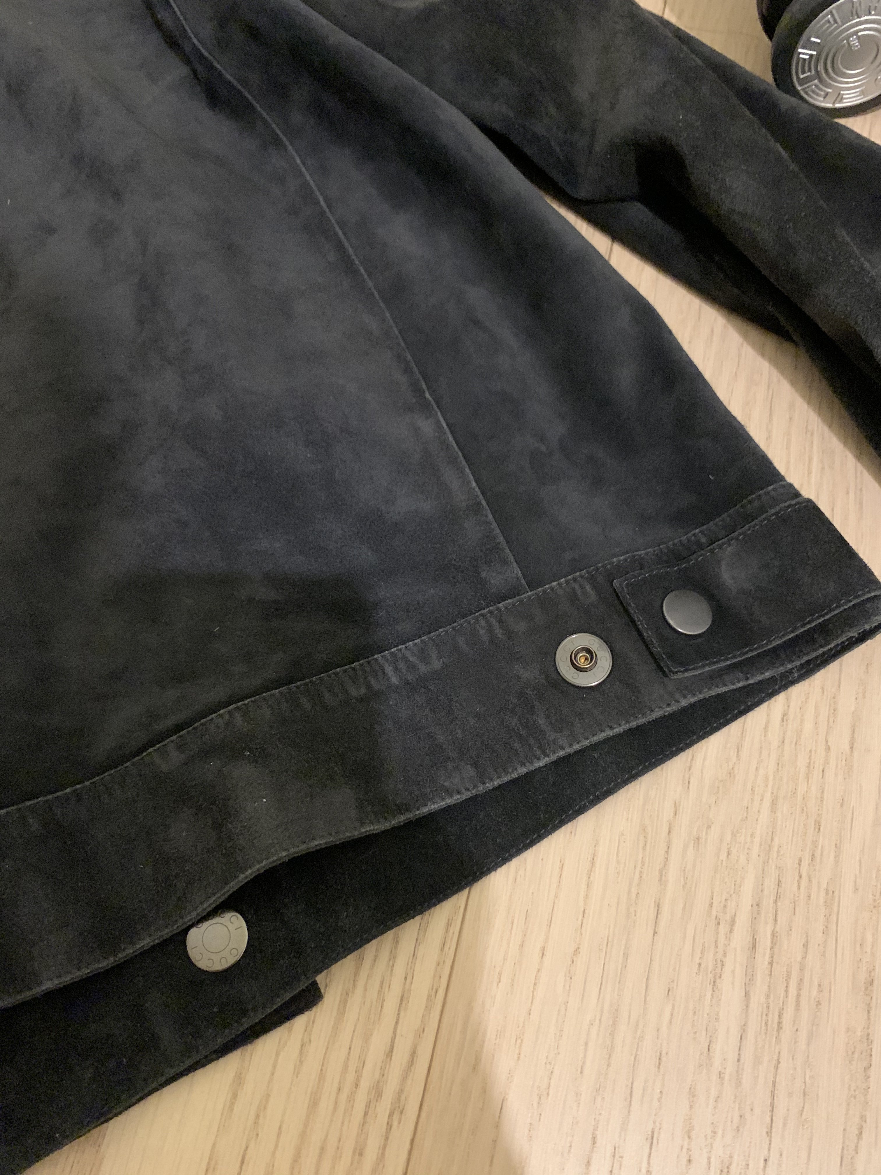 專櫃正品  Gucci 黑色牛仔款式短版麂皮皮衣( 56XL)