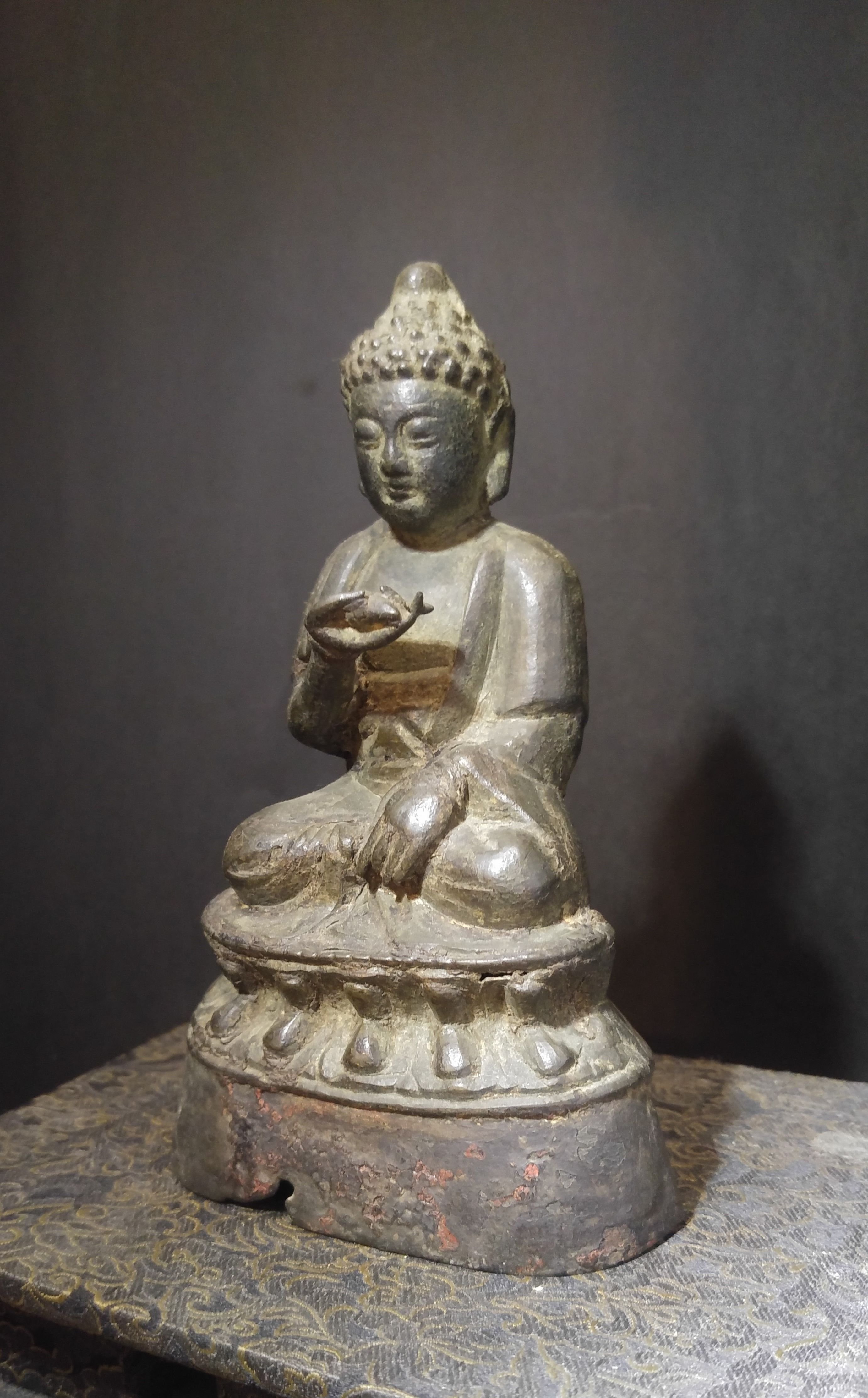 古佛像，時代物，在銘，古銅製 觀自在~ 藏家釋出明朝老件多寶如來老銅佛(此拍品不含座) | Yahoo拍賣