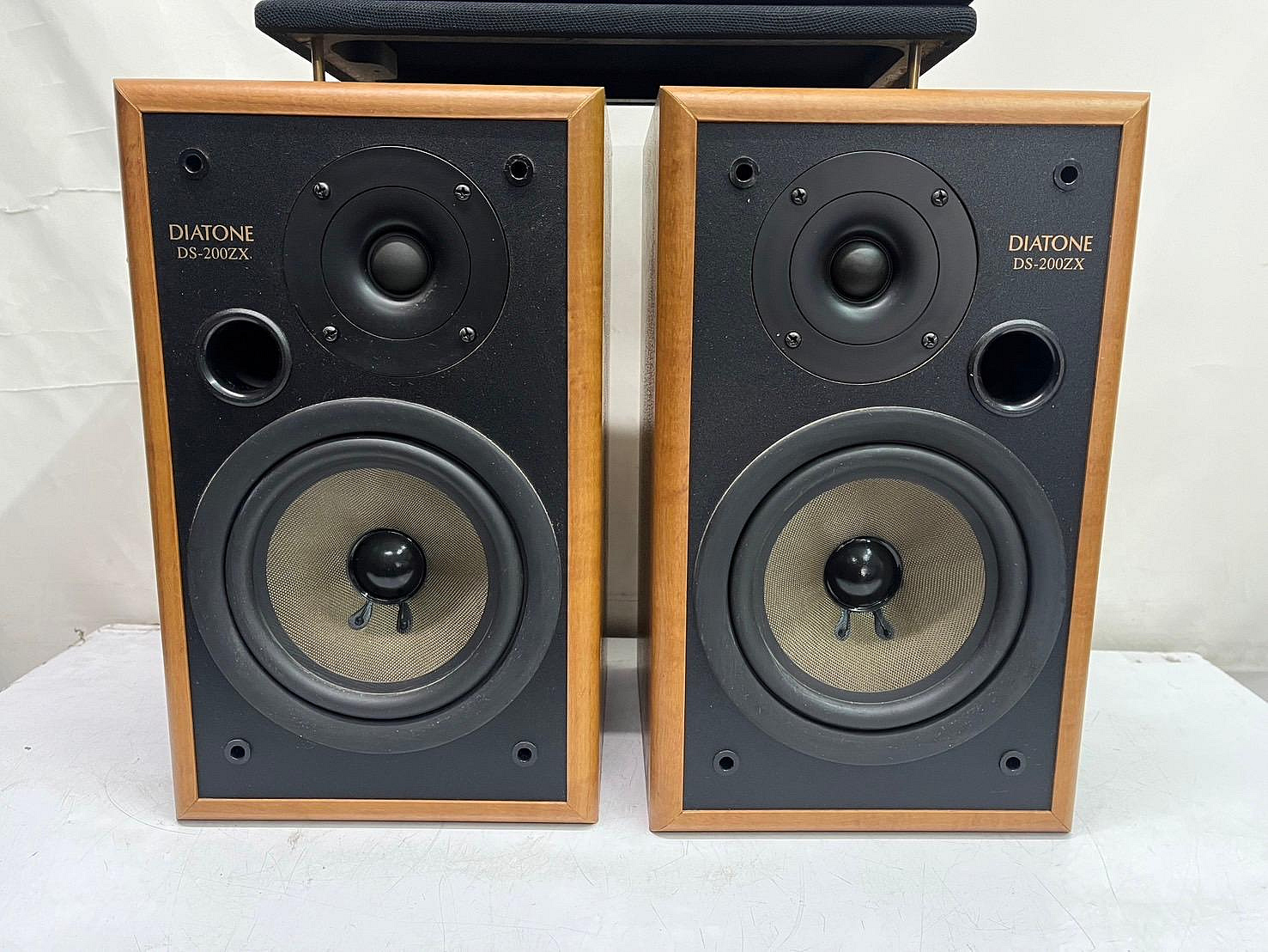 DIATONE DS-200ZX 美品動作良好 有人知道這對Diatone DS-200ZX喇叭的