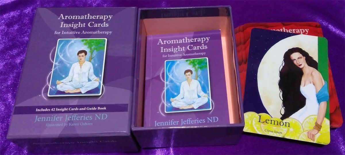 預馨緣塔羅鋪】現貨正版精油洞悉卡Aromatherapy Insight Cards(附中文