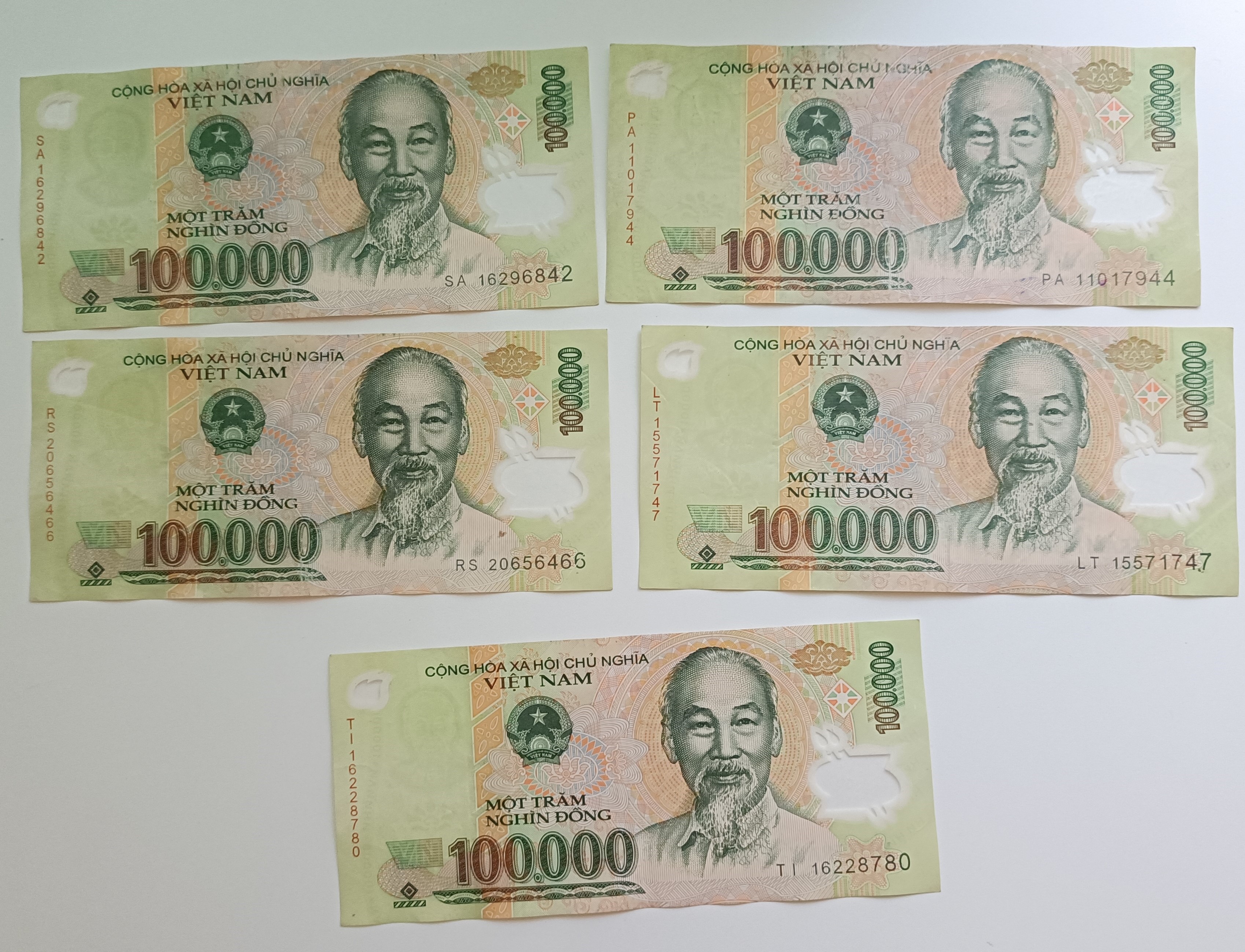 越南幣(越南盾) VND 100000 保證真鈔(版本和號碼隨機) | Yahoo拍賣