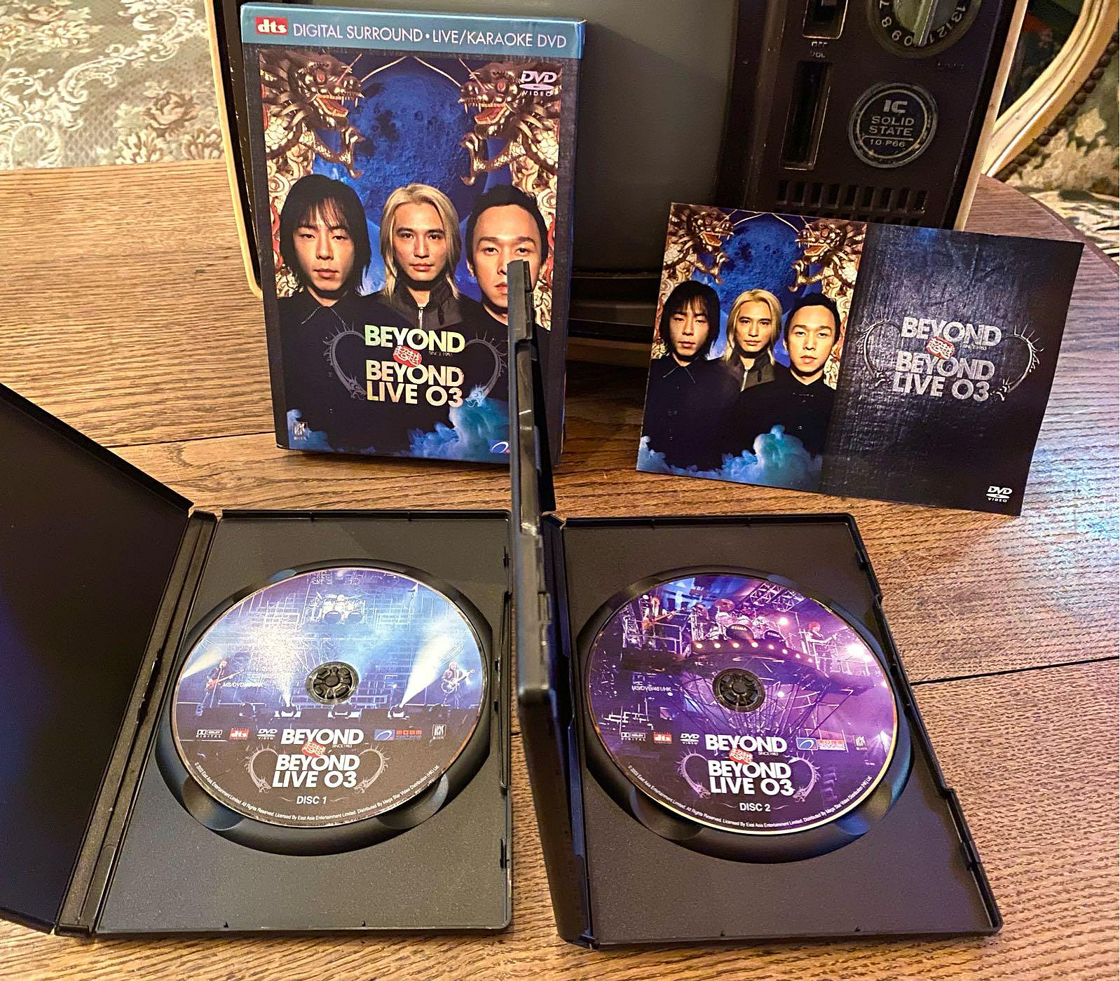 香港搖滾樂團Beyond 超越Live 03 演唱會卡拉ok 雙片DVD 附彩色曲目簡介
