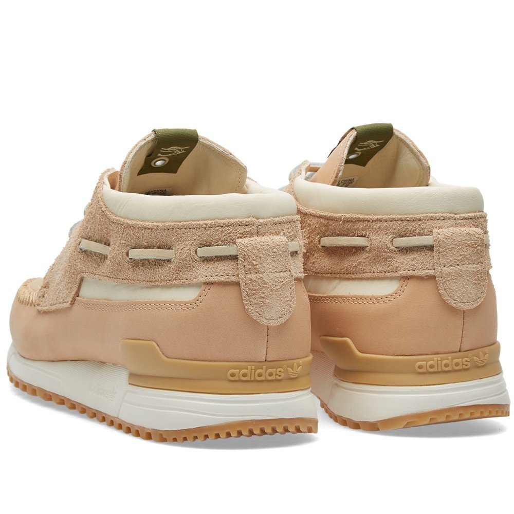 ao CodE= ADIDAS ORIGINALS ZX 700 BOAT X END 皮革慢跑鞋(卡其