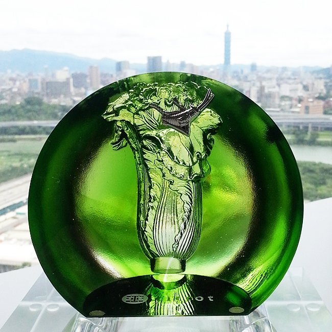 結伴，翠玉白菜紙鎮Memo夾故宮授權小品，tittot琉園琉璃創作。生日禮物