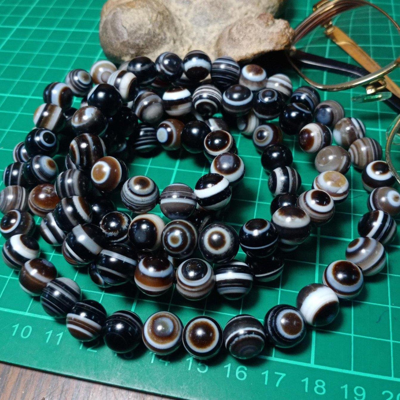 世界唯一超級精品》天然西藏九眼頁岩石天珠礦【108子天眼珠佛珠/念珠 世界唯一超級精品》天然西藏九眼頁岩石天珠礦【108子天眼珠佛珠/念珠