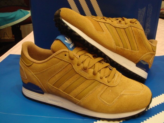 ADIDAS ORIGINALS ZX 700 卡其土黃色麂皮US10.5 | Yahoo拍賣