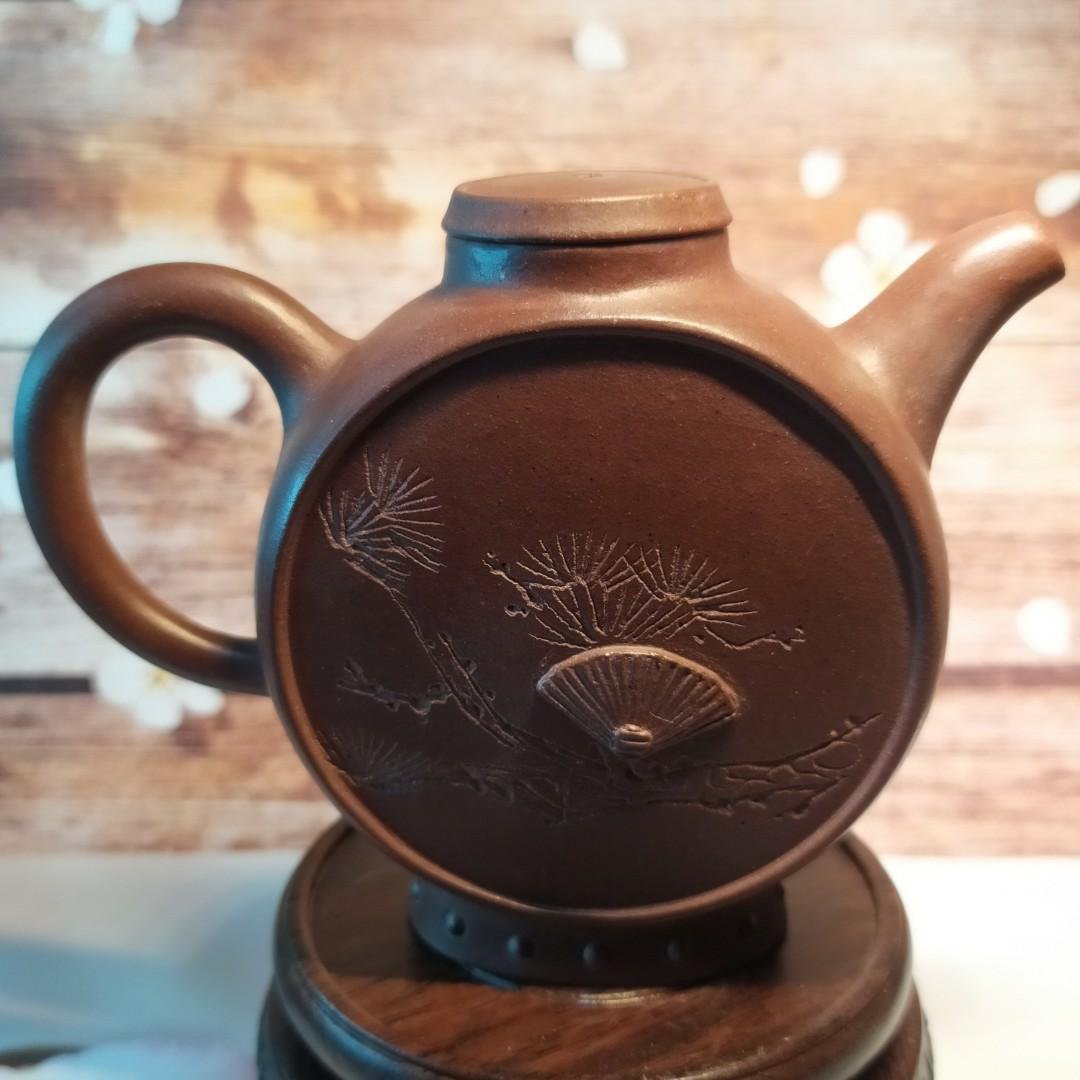 ※中国古美術/朱泥紫砂梅型茶壺/(底款有り) 宜興紫砂一廠-大上合梅-無款| 茶說壺途-宜興紫砂壺收藏