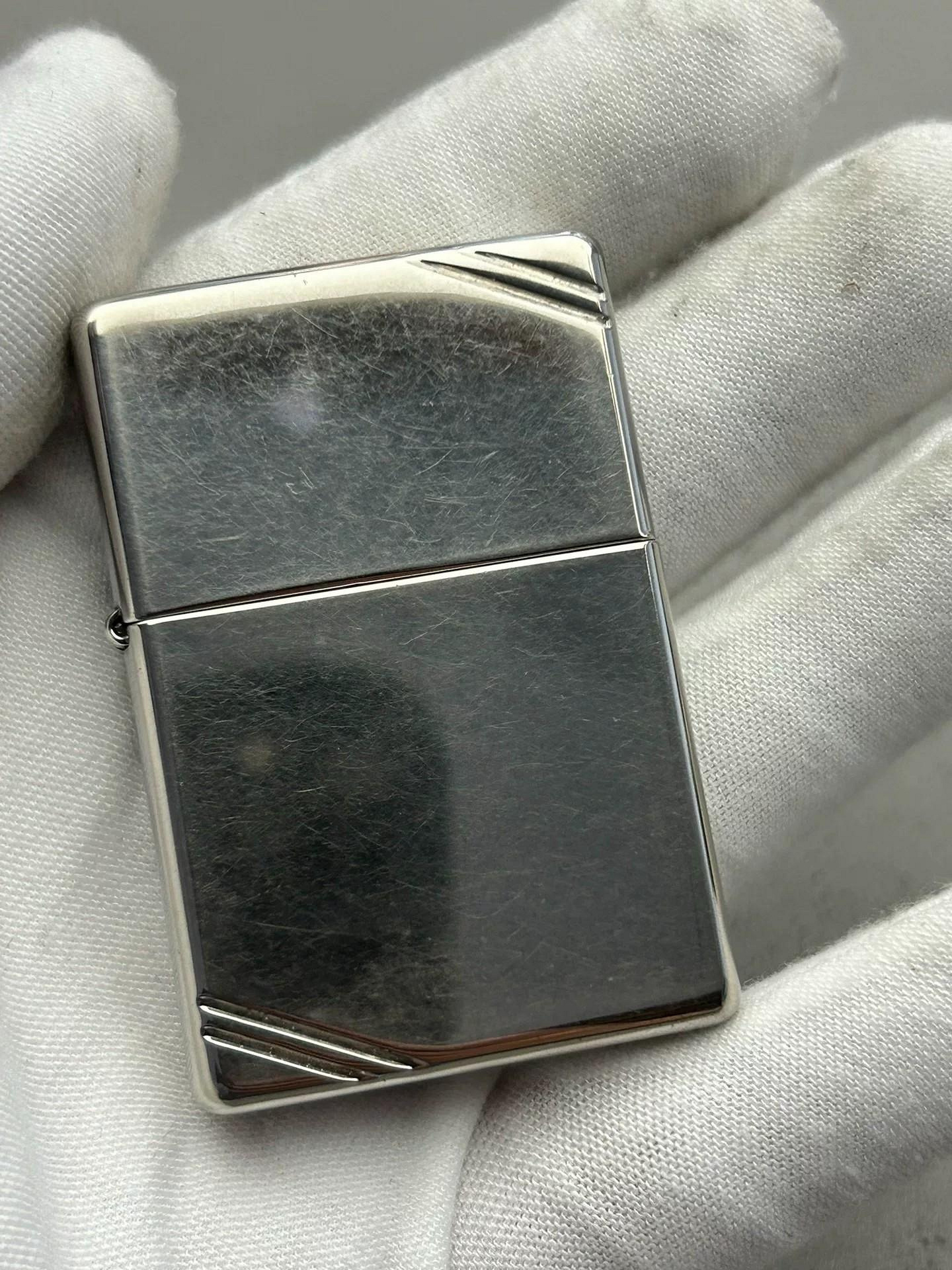 嚴選2000年Zippo打火機 37切角包銀底光面 二手品相佳 2000 Zippo 打火機 切角