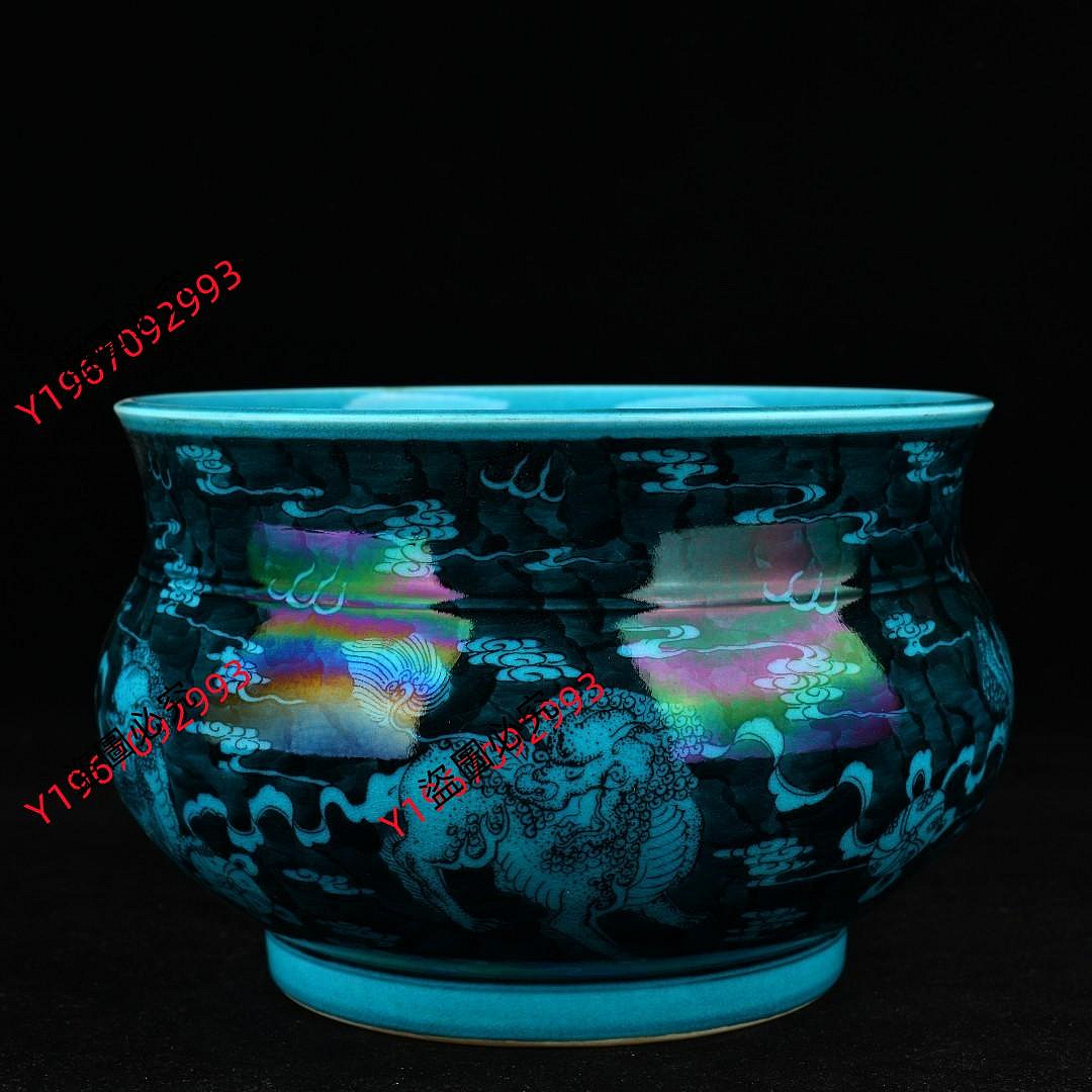 青白釉 透刻 陰刻花紋 香炉 宋元時代 高さ約18.1cm 青白釉 透刻 陰刻花紋 香炉 宋元時代 高さ約18.1cm C 清朝の最盛期