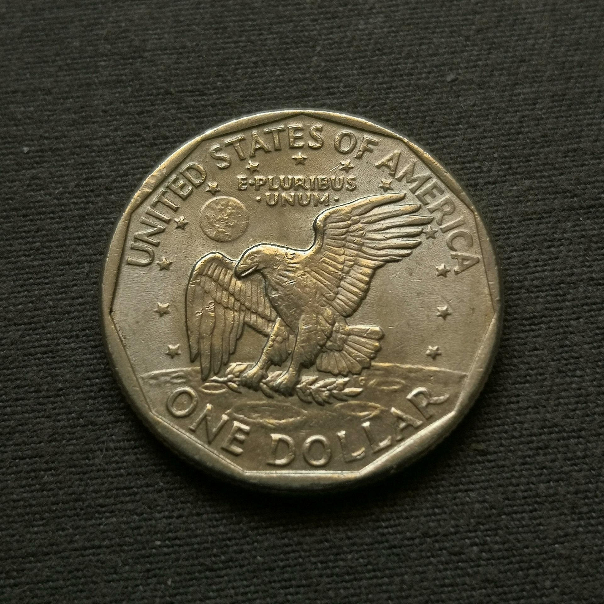 嚴選1979年美國蘇珊·安東尼紀念幣P版一元幣，26.5mm Copper-Nickel製，美洲錢幣珍藏推薦。外國硬幣收藏佳品，品相如圖即發貨。 19  | Yahoo拍賣