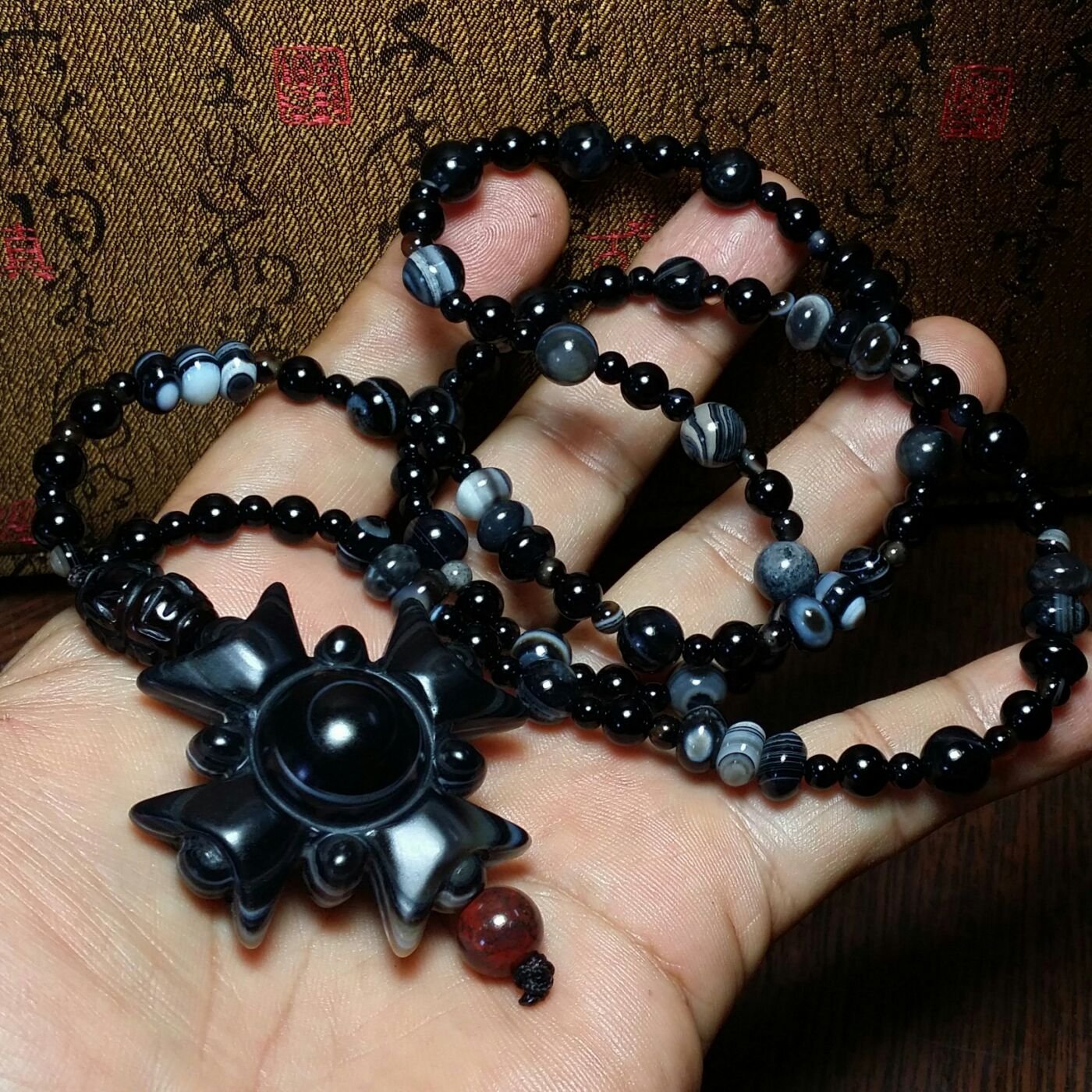 超值特賣→天然西藏天眼天珠墜{四方財}AP-134質地細緻、雕工精美