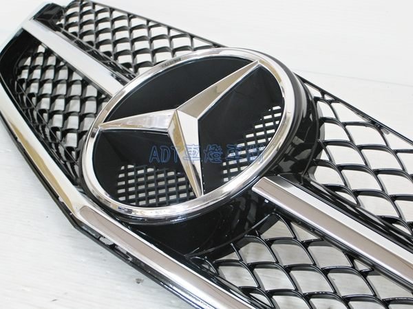 ~~ADT.車燈.車材~~賓士BENZ W204 正 C63 專用單線亮黑網狀水箱罩附原廠大燈標誌