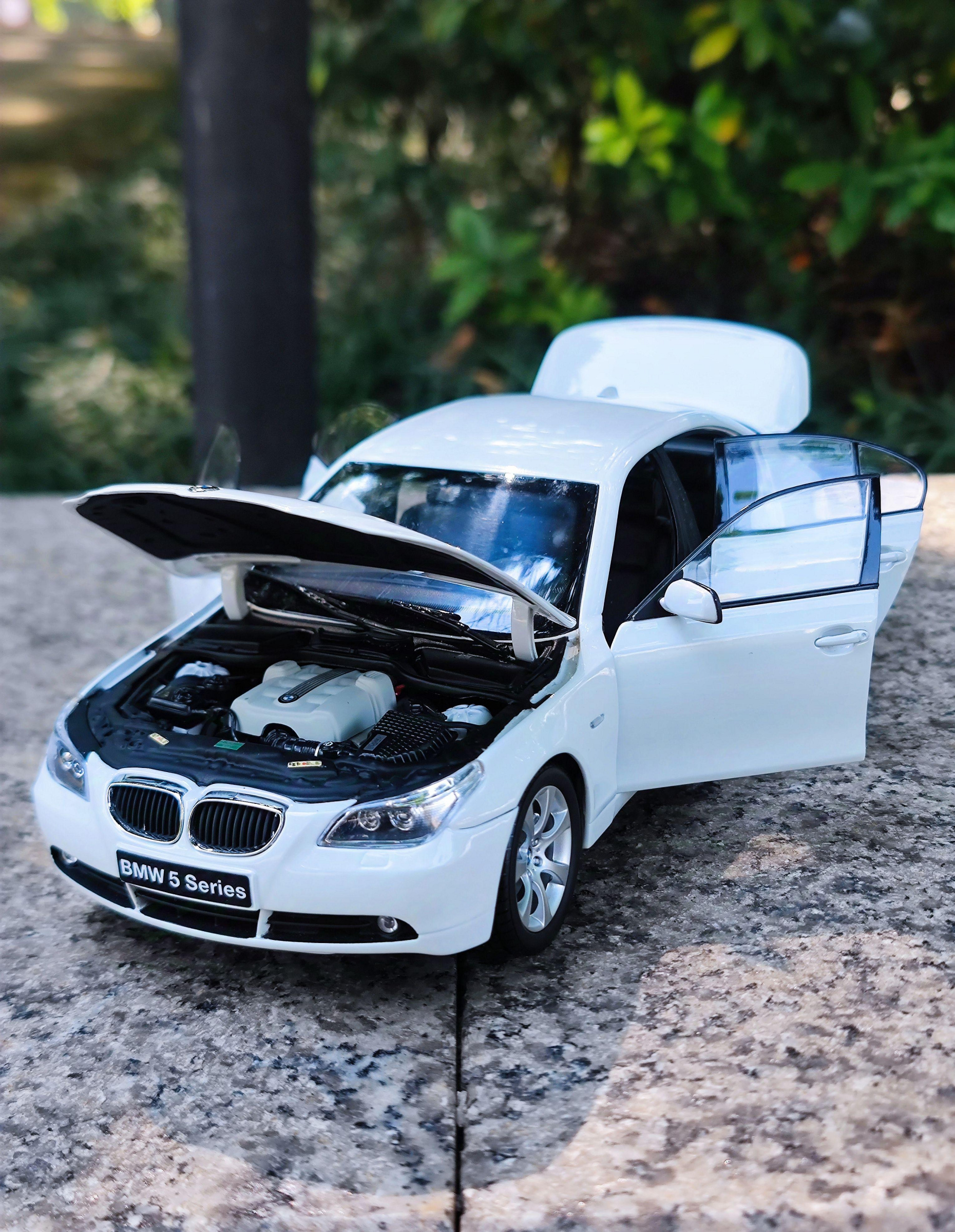 模型車仿真模型車1:18京商KYOSHO 原廠寶馬5系轎車BMW E60 545i 汽車