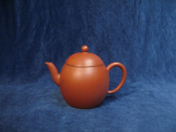 乾隆年製　朱泥茶壺 bchf3古壺清乾隆“乾隆年制”鵝蛋朱泥壺A092有實體店面歡迎面交！【六羽