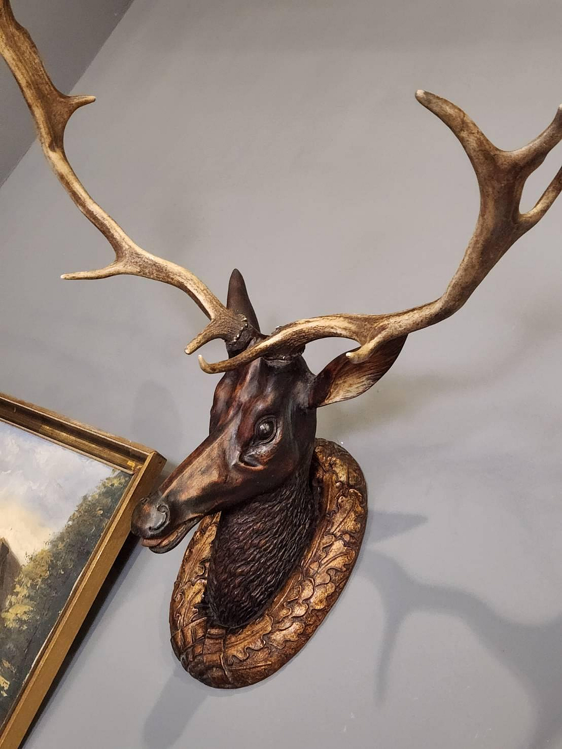 刀掛け 武具 二本掛け 兜置物 骨董品 古美術品 木彫 兜 鹿角 太刀 刀台 鹿 刀掛け 武具 二本掛け 兜置物 骨董品 古美術品 木彫 兜 鹿角 太刀 刀台