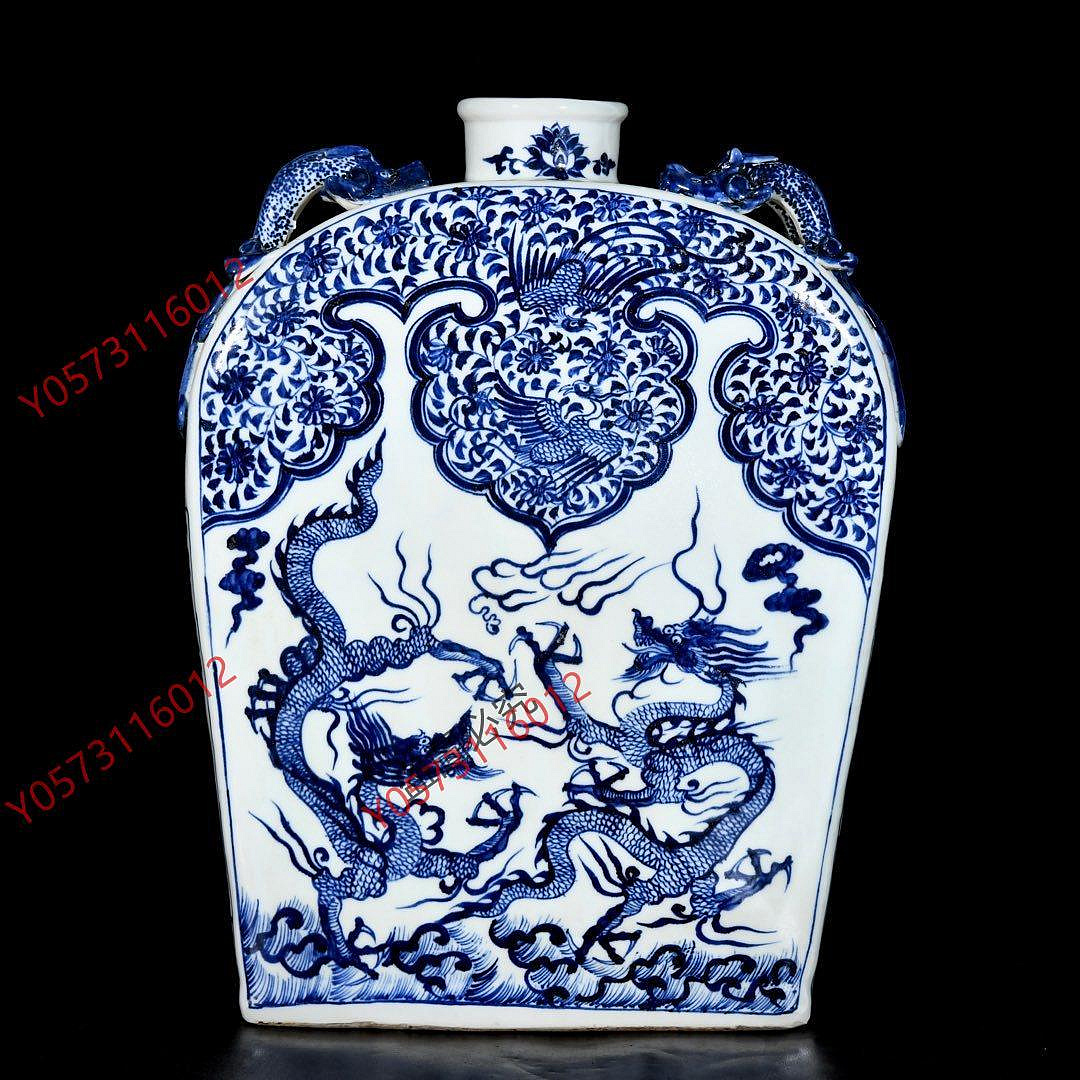 元青花博陵第款龍鳳紋四系扁瓶；40.5x31