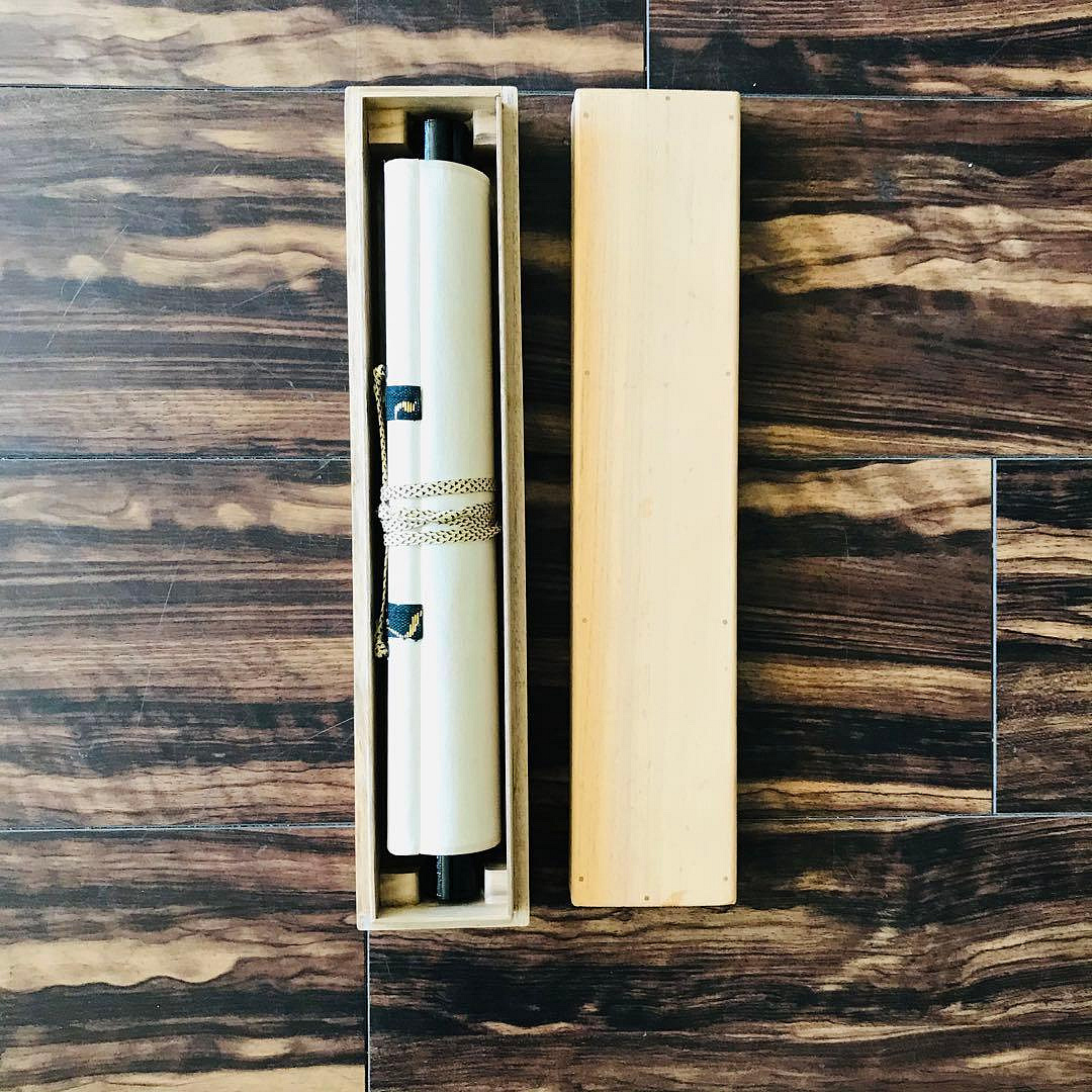 大徳寺塔頭高桐院 松長剛山 一行書 共箱 掛軸 掛軸 茶掛 茶道具O-68 大徳寺塔頭高桐院松長剛山一行書共箱掛軸掛軸茶掛茶道具O-68 | Yahoo拍賣
