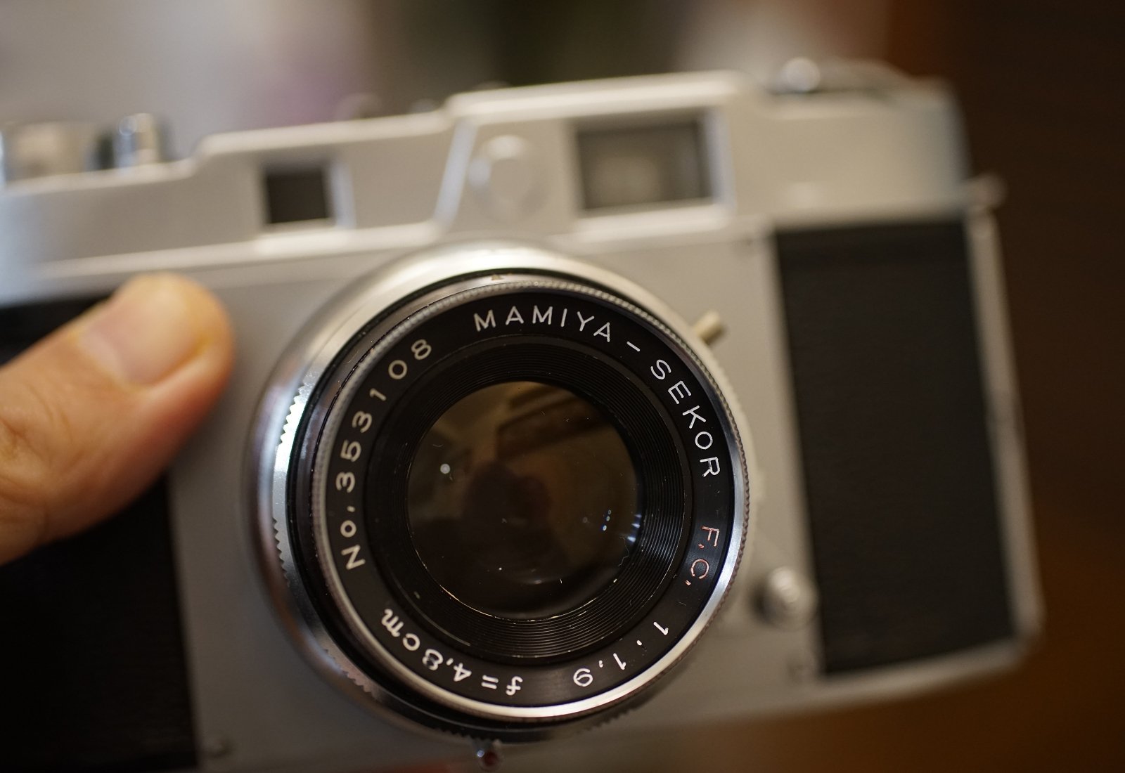 售】稀有Mamiya35 48mm F1.9 RF大光圈經典旁軸相機附送原廠相機皮套