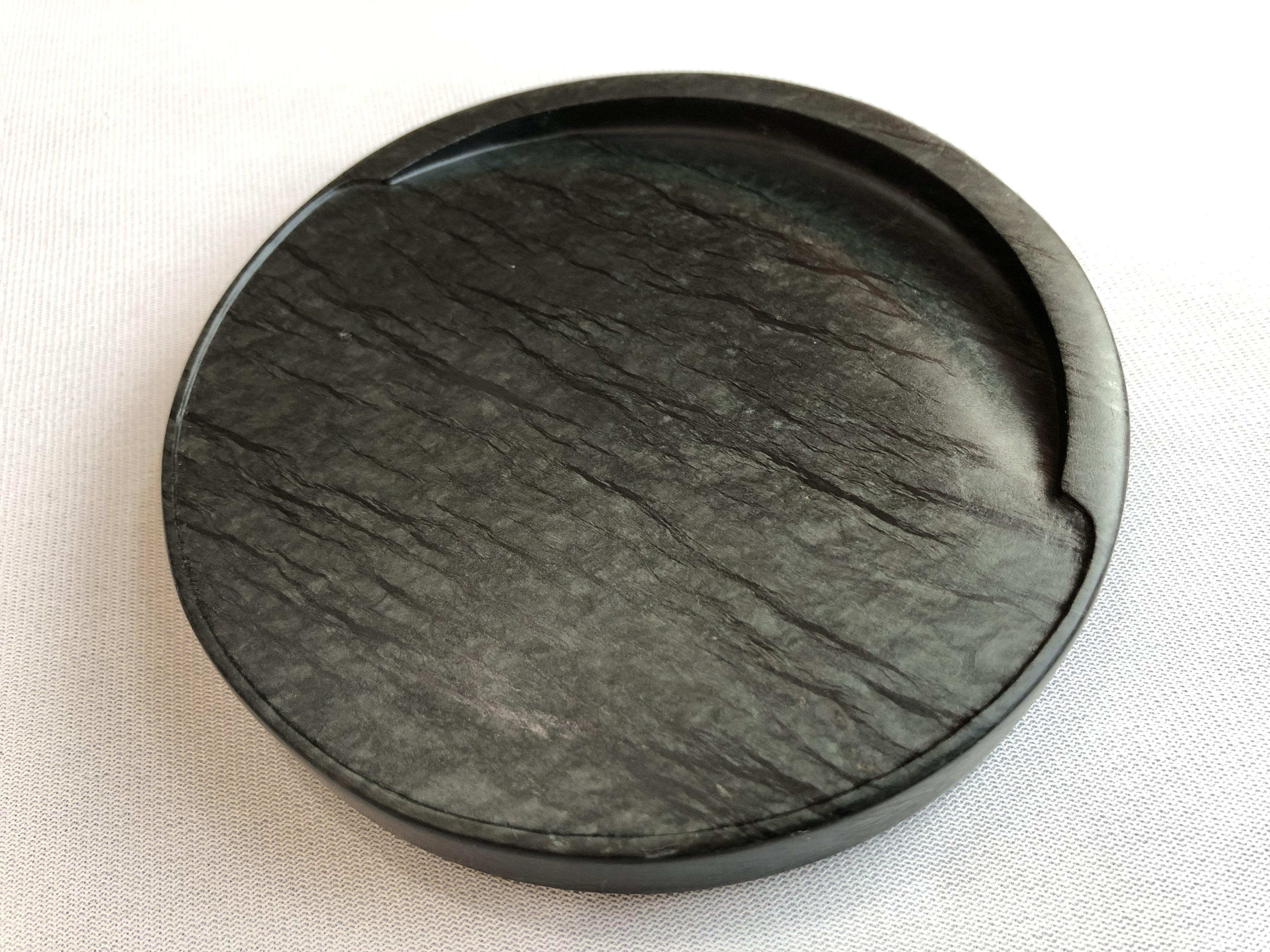 藏書樓】歙硯(水蕨坑雁湖眉紋，圓門字硯) | Yahoo拍賣