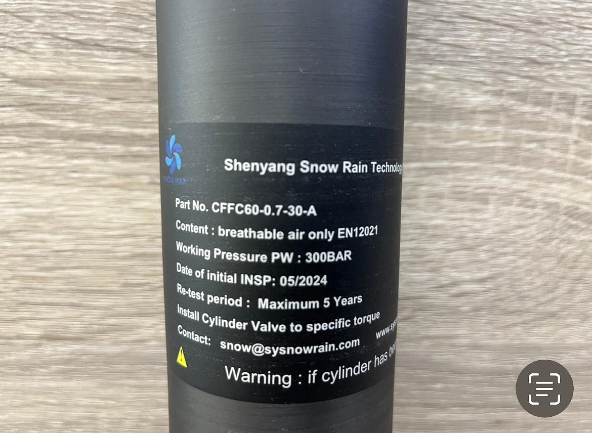 雷鋒玩具模型]-碳纖維氣瓶700CC 含白鐵氣瓶轉接頭適用黑熊高壓空氣AEA 系列| Yahoo拍賣