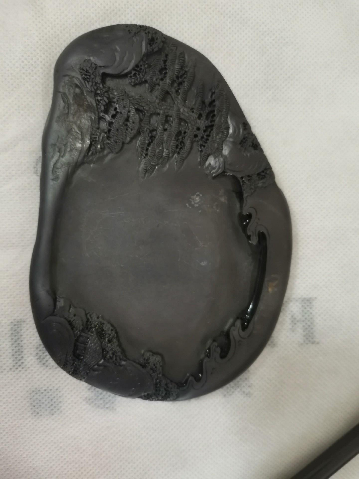 嚴選端溪老坑端硯，皇岩水岩精工，尺寸14.5x10.8cm，適合收藏端石藝術